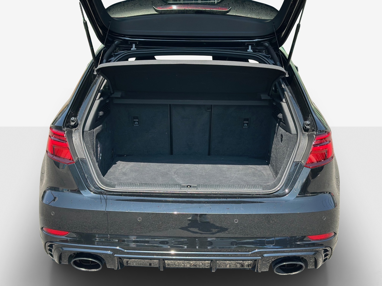 AUDI RS3 Sportback 2.5 TSI quattro S-tronic-image-12