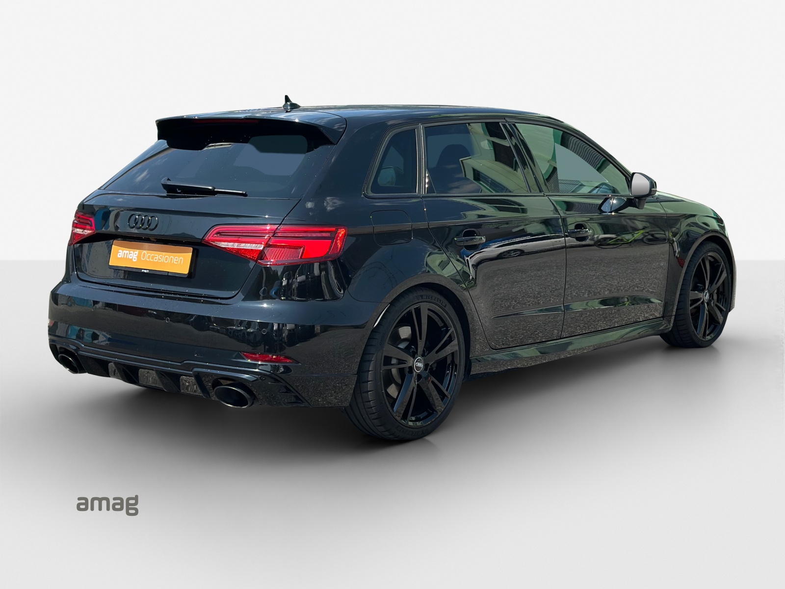 AUDI RS3 Sportback 2.5 TSI quattro S-tronic-image-4
