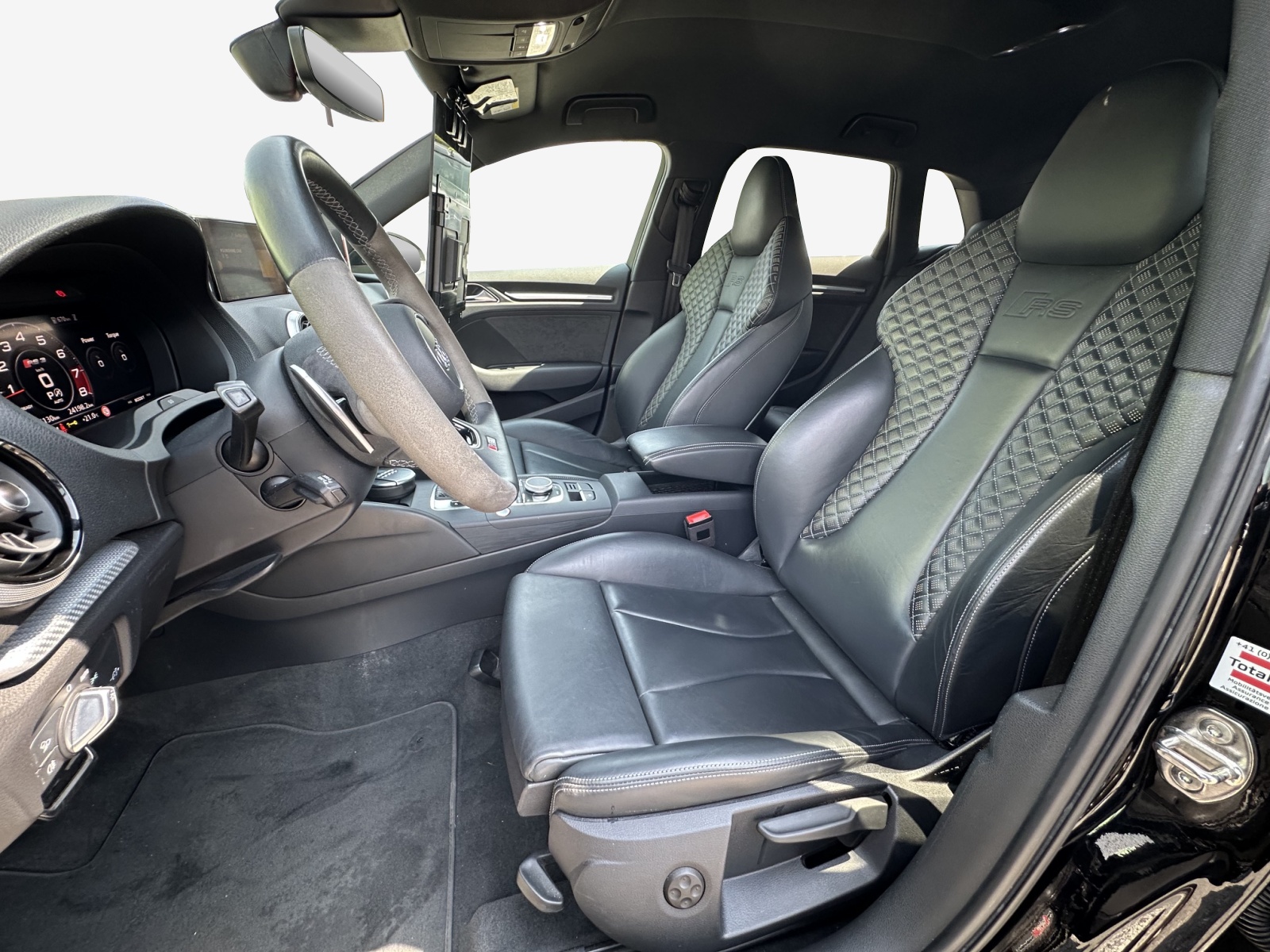 AUDI RS3 Sportback 2.5 TSI quattro S-tronic-image-7
