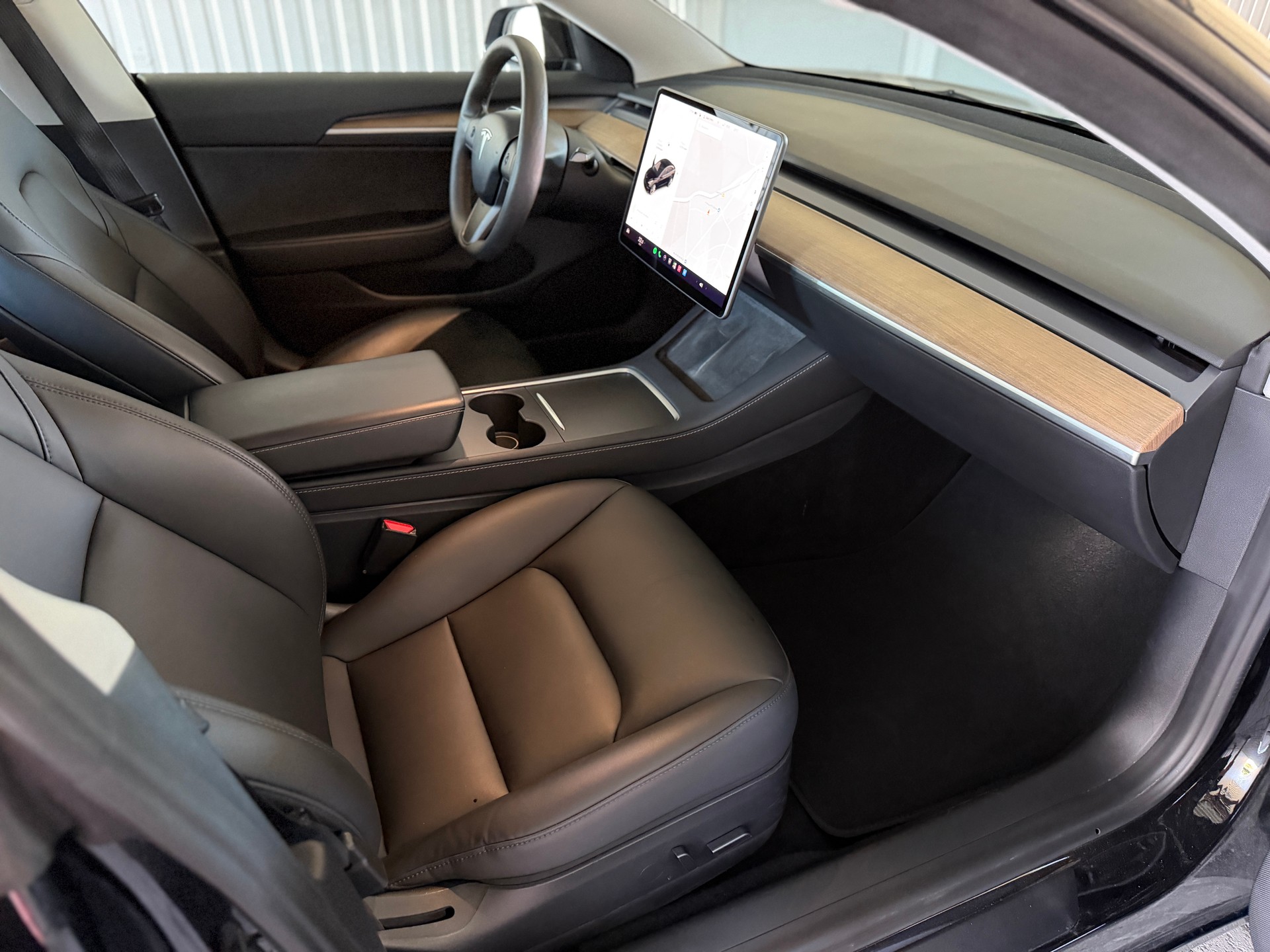 TESLA Model 3 Performance D-image-9