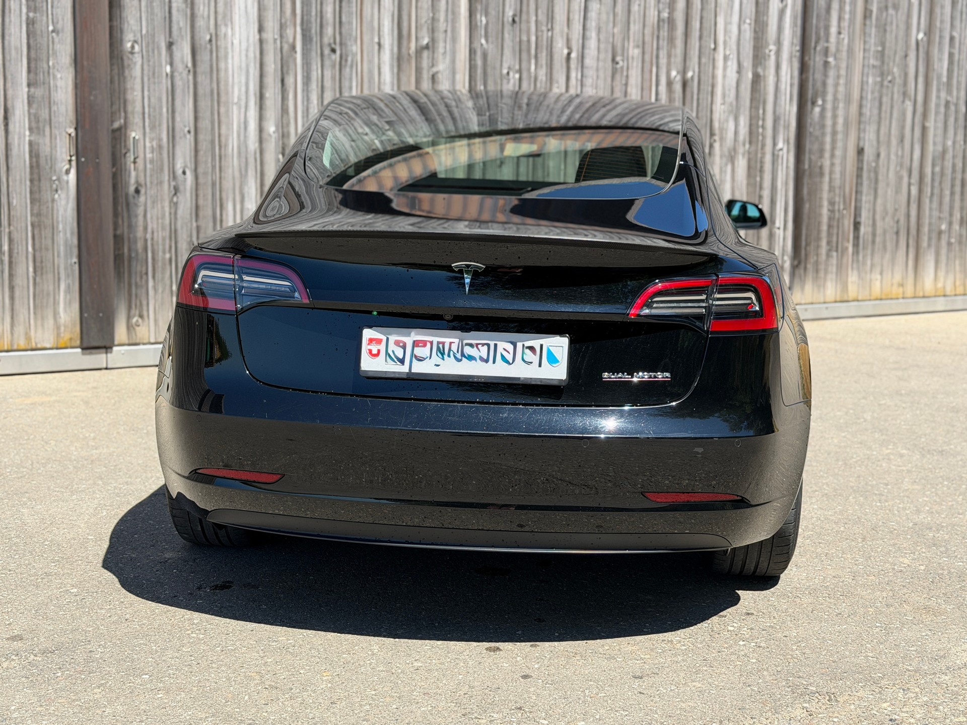 TESLA Model 3 Performance D-image-4