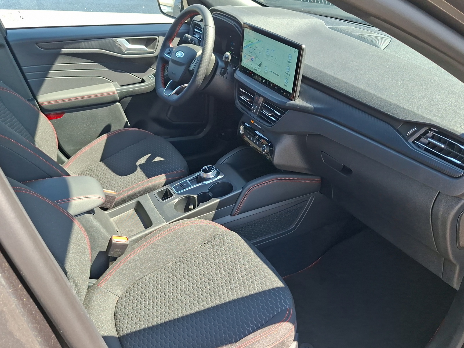 FORD Kuga 2.5 FHEV ST-Line 4WD-image-11