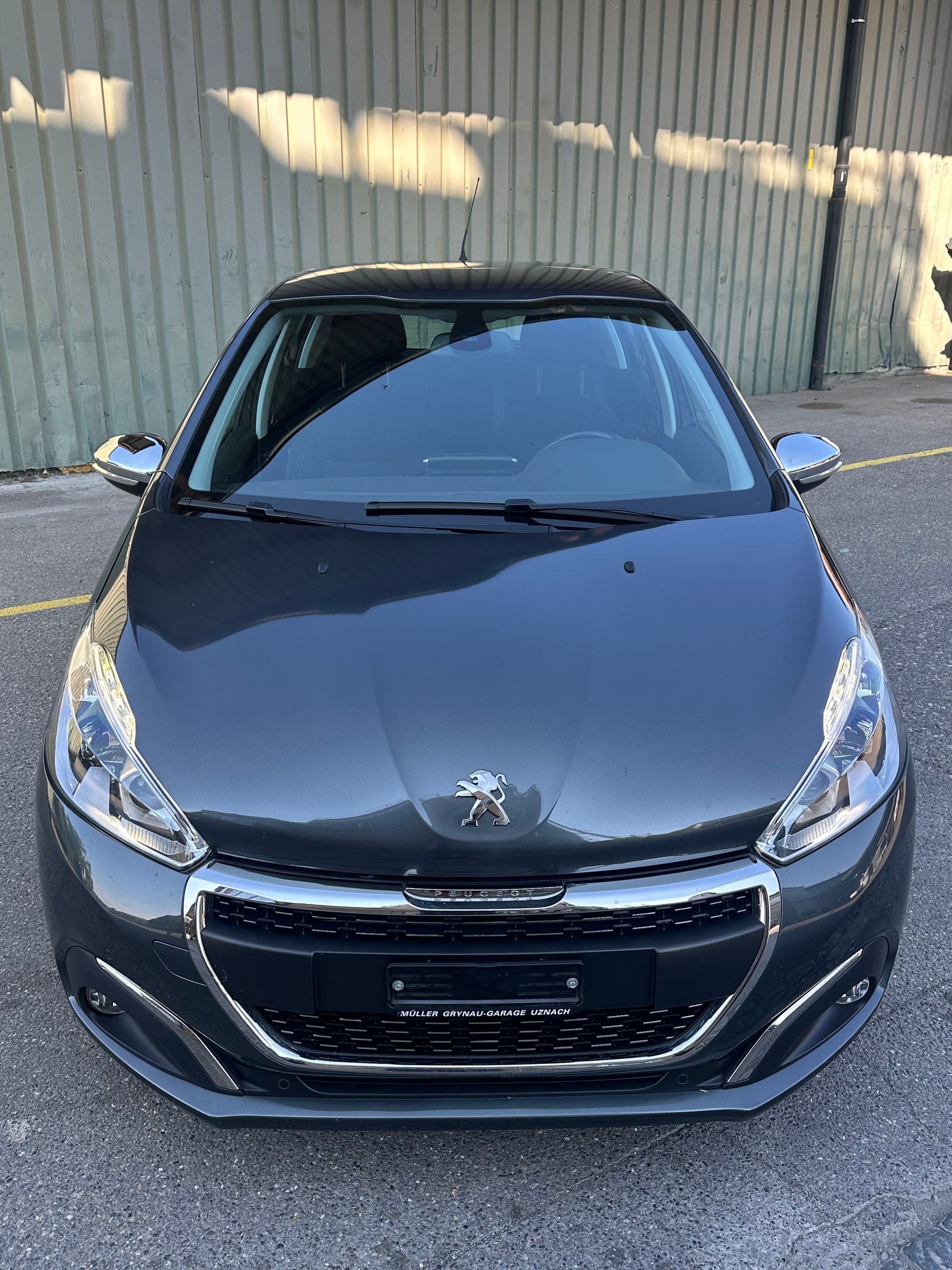 PEUGEOT 208 1.2 PureTech Active EAT6-image-4