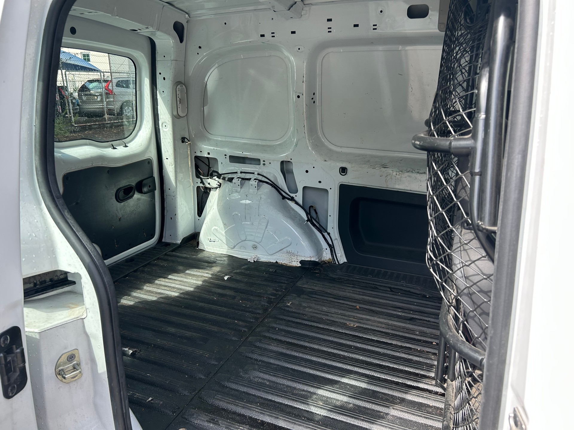 RENAULT Kangoo Medium TCe 115 ENERGY Business-image-9