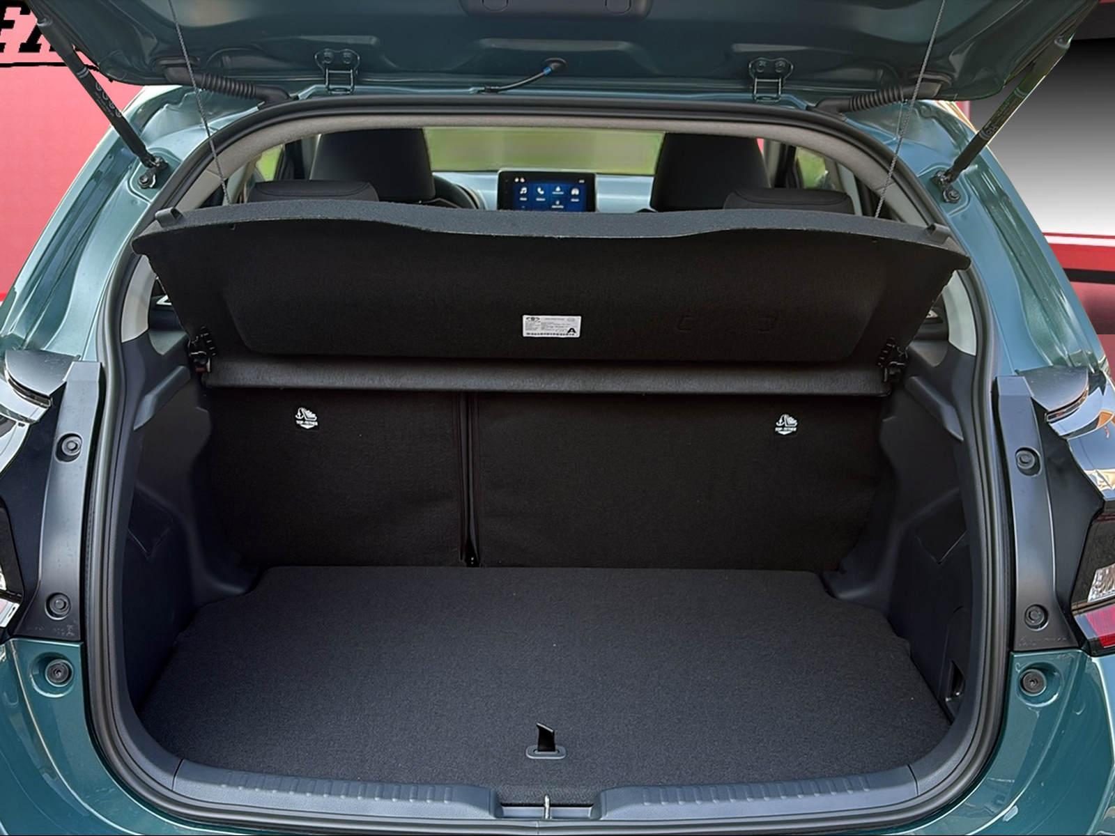 TOYOTA Yaris 1.5 VVT-i HSD Comfort-image-9
