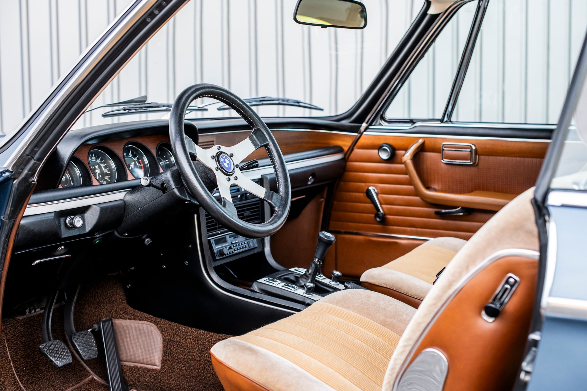 BMW CSI-image-6