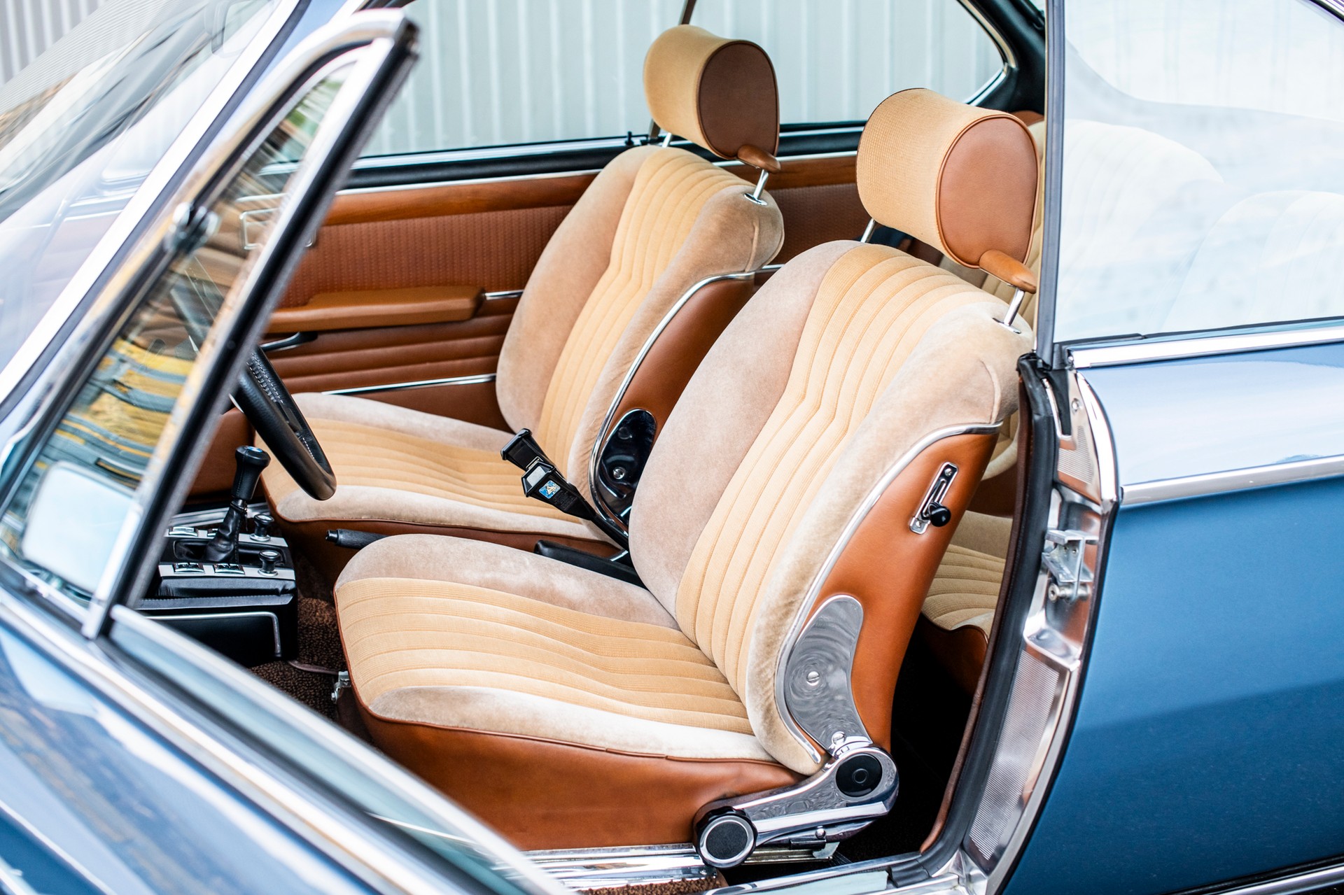 BMW CSI-image-8