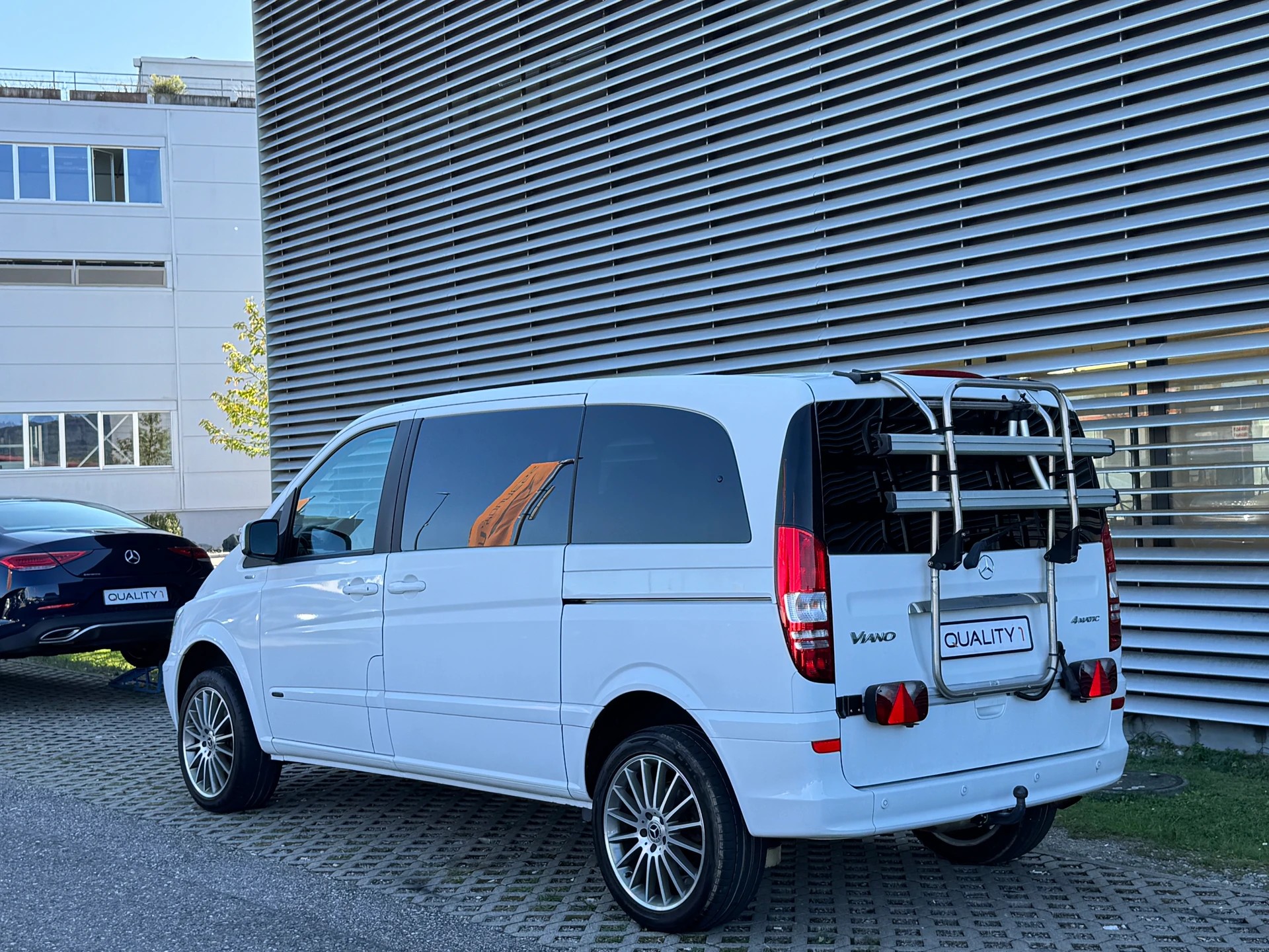 MERCEDES-BENZ Viano 2.2 CDI Blue Eff. Ambiente Ed. EL 4Matic A-image-5