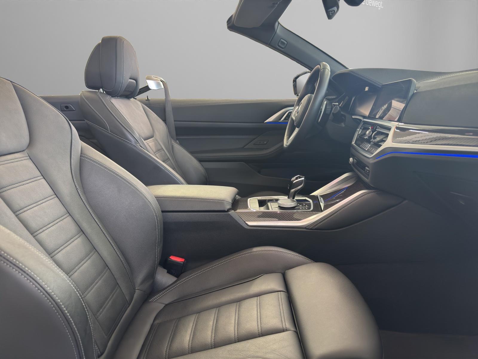 BMW M440i xDrive Cabrio-image-19