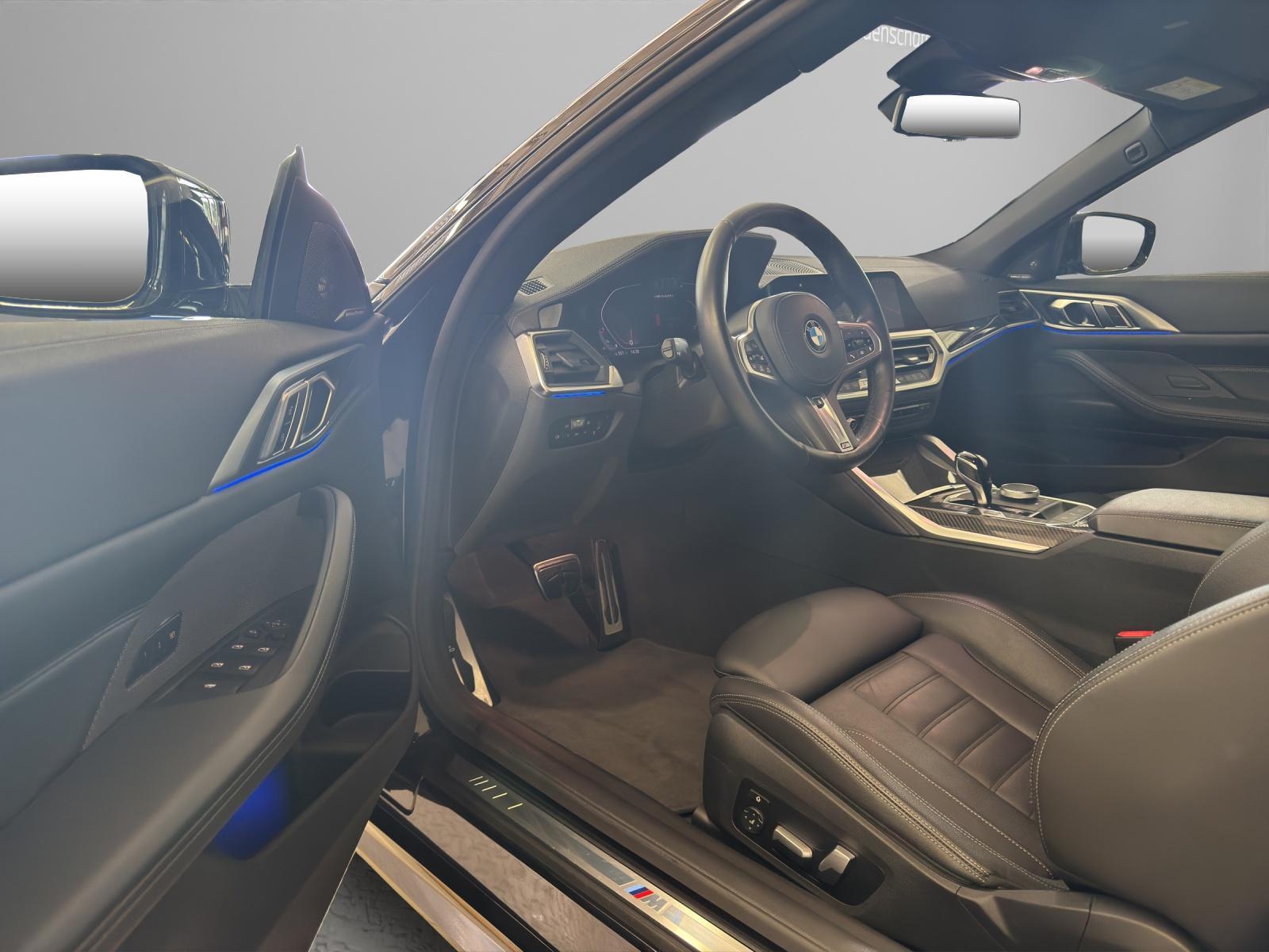 BMW M440i xDrive Cabrio-image-3