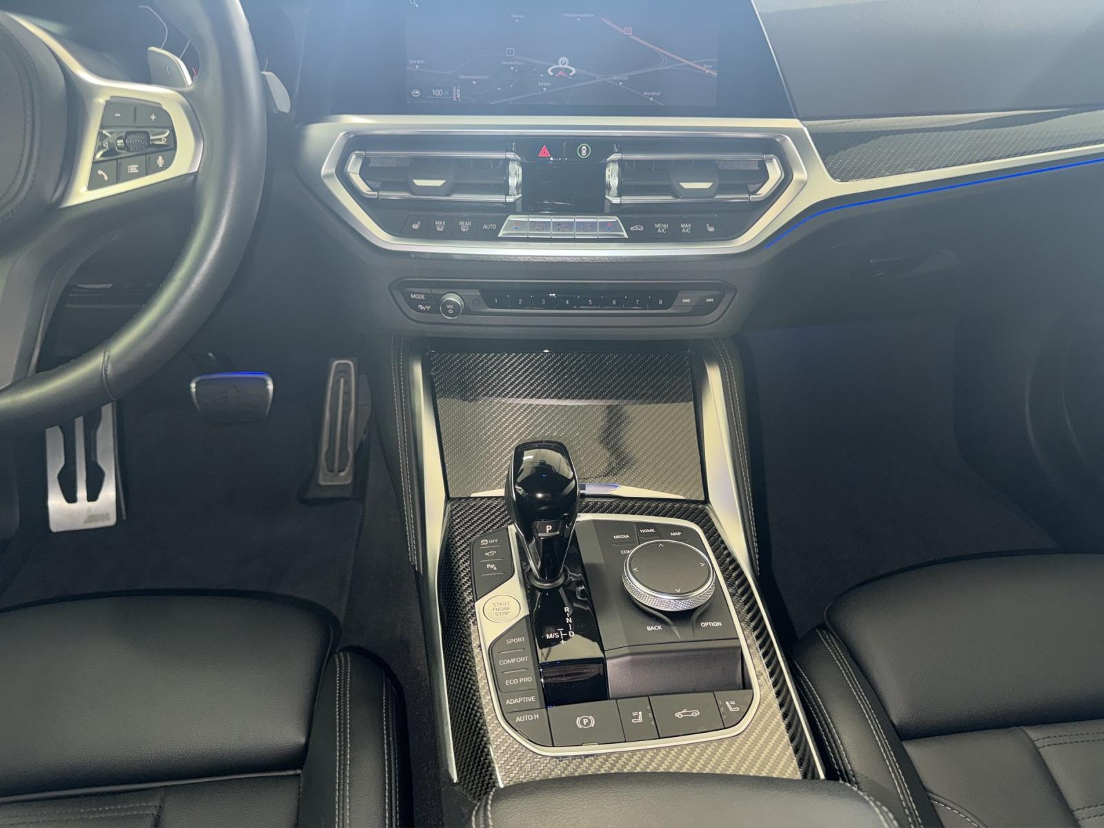 BMW M440i xDrive Cabrio-image-11
