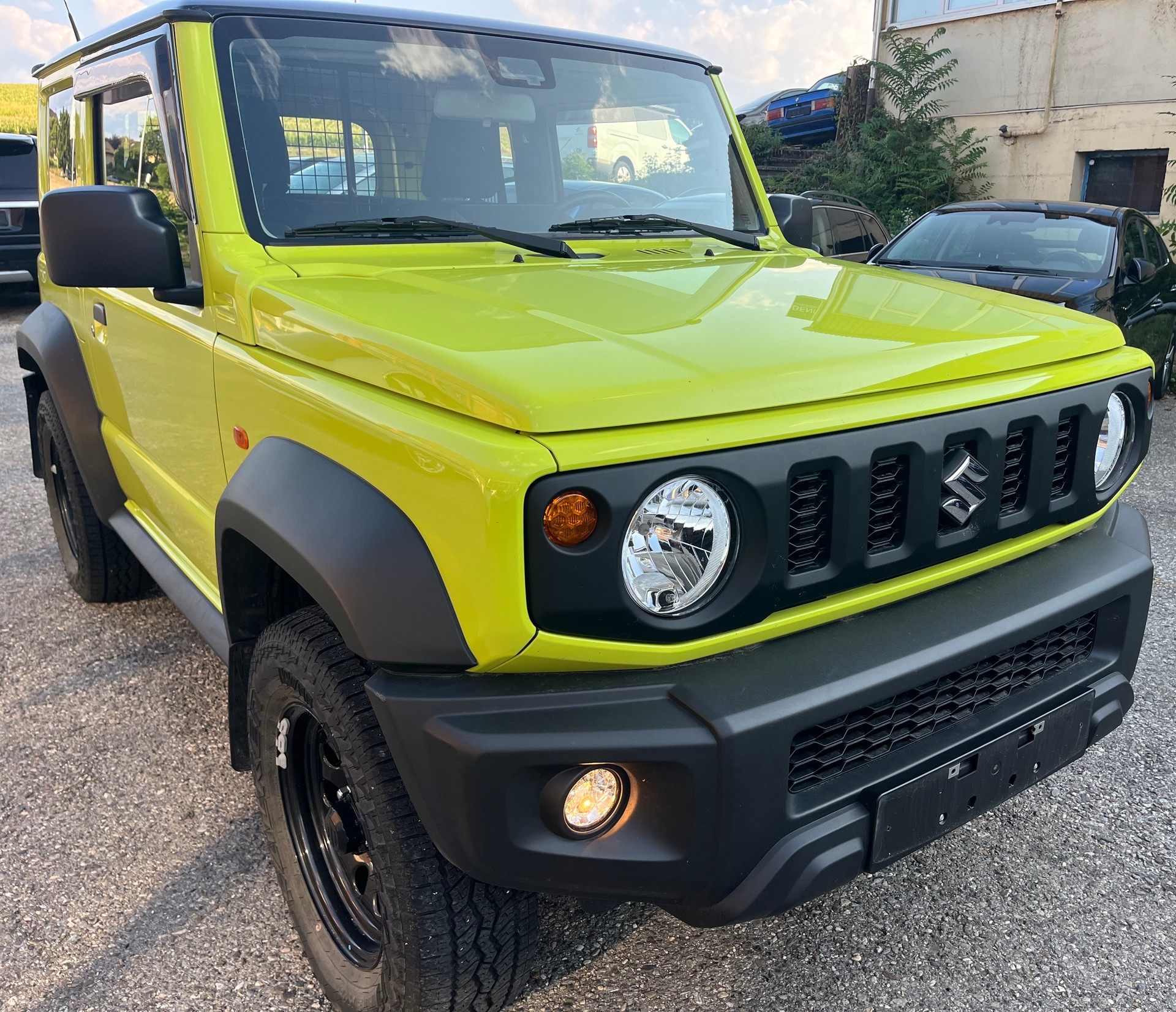 SUZUKI Jimny 1.5 Compact+ 4x4-image-2