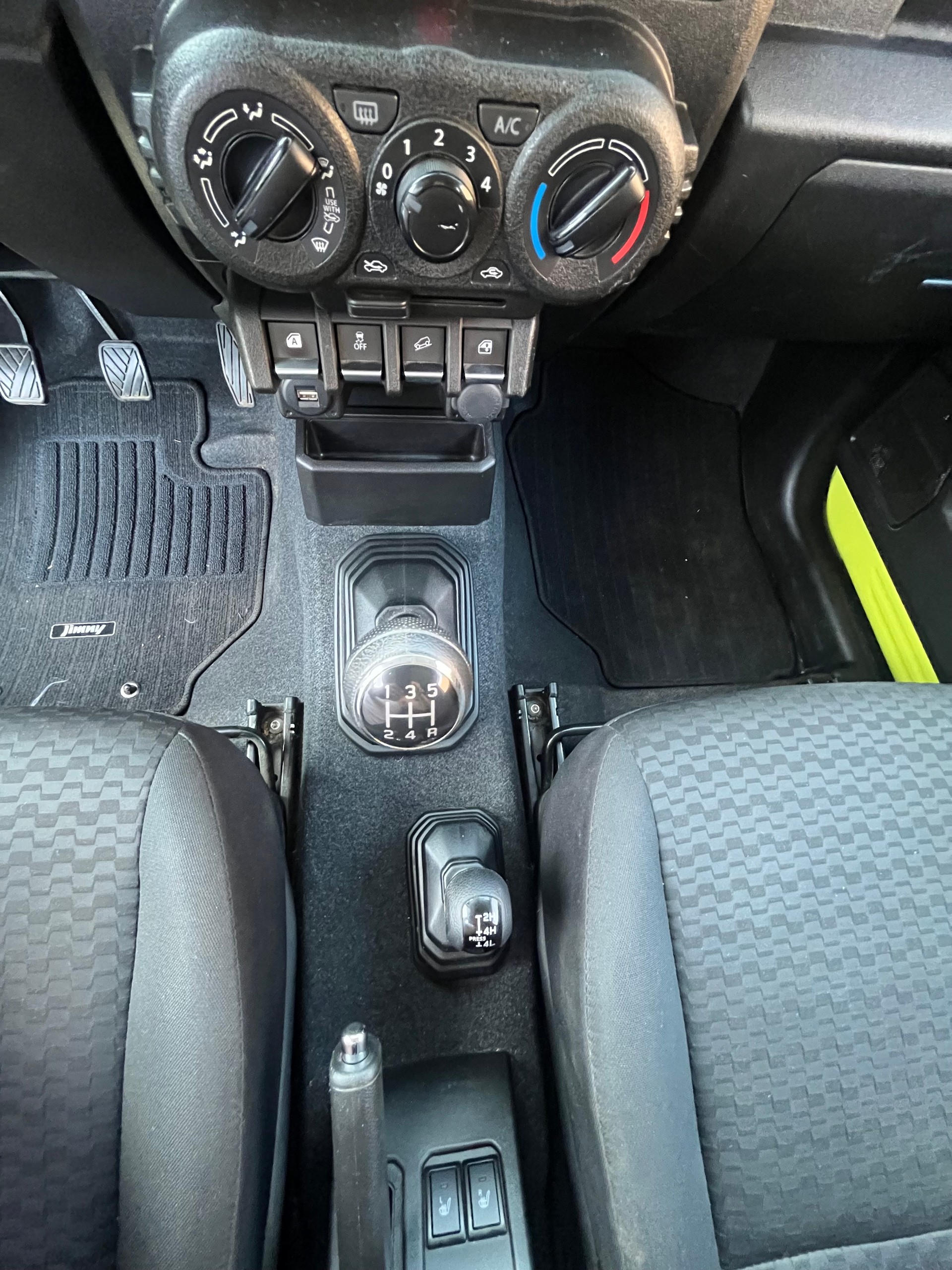 SUZUKI Jimny 1.5 Compact+ 4x4-image-11
