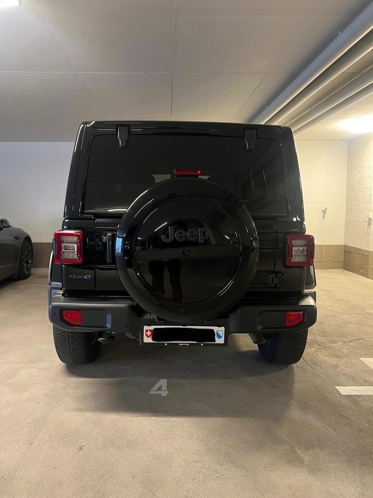 JEEP 2.0 Turbo 80th Anniversary Unlimited 4xe-image-3