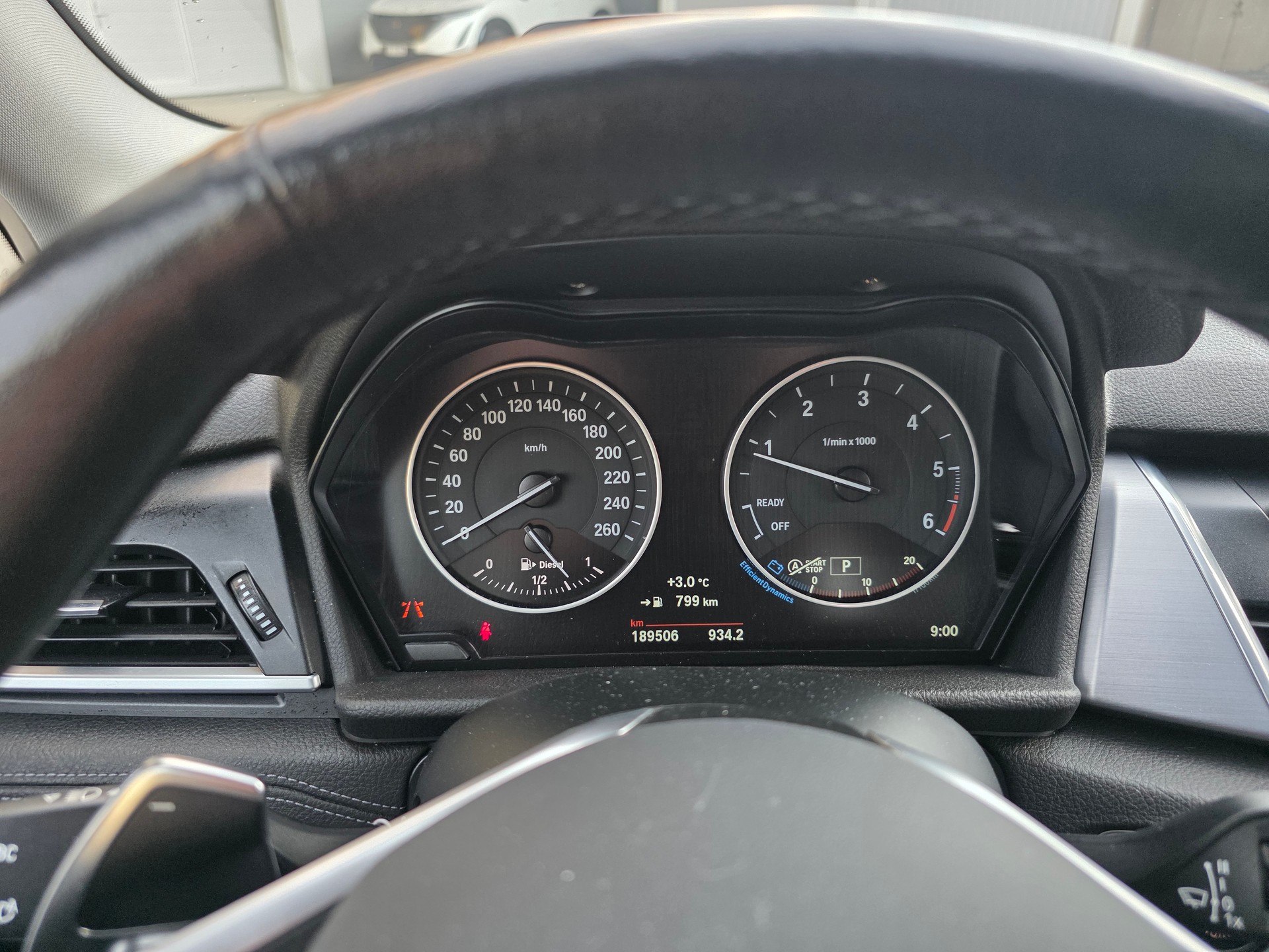 BMW 220d xDrive Active Tourer Sport Line Steptronic-image-17