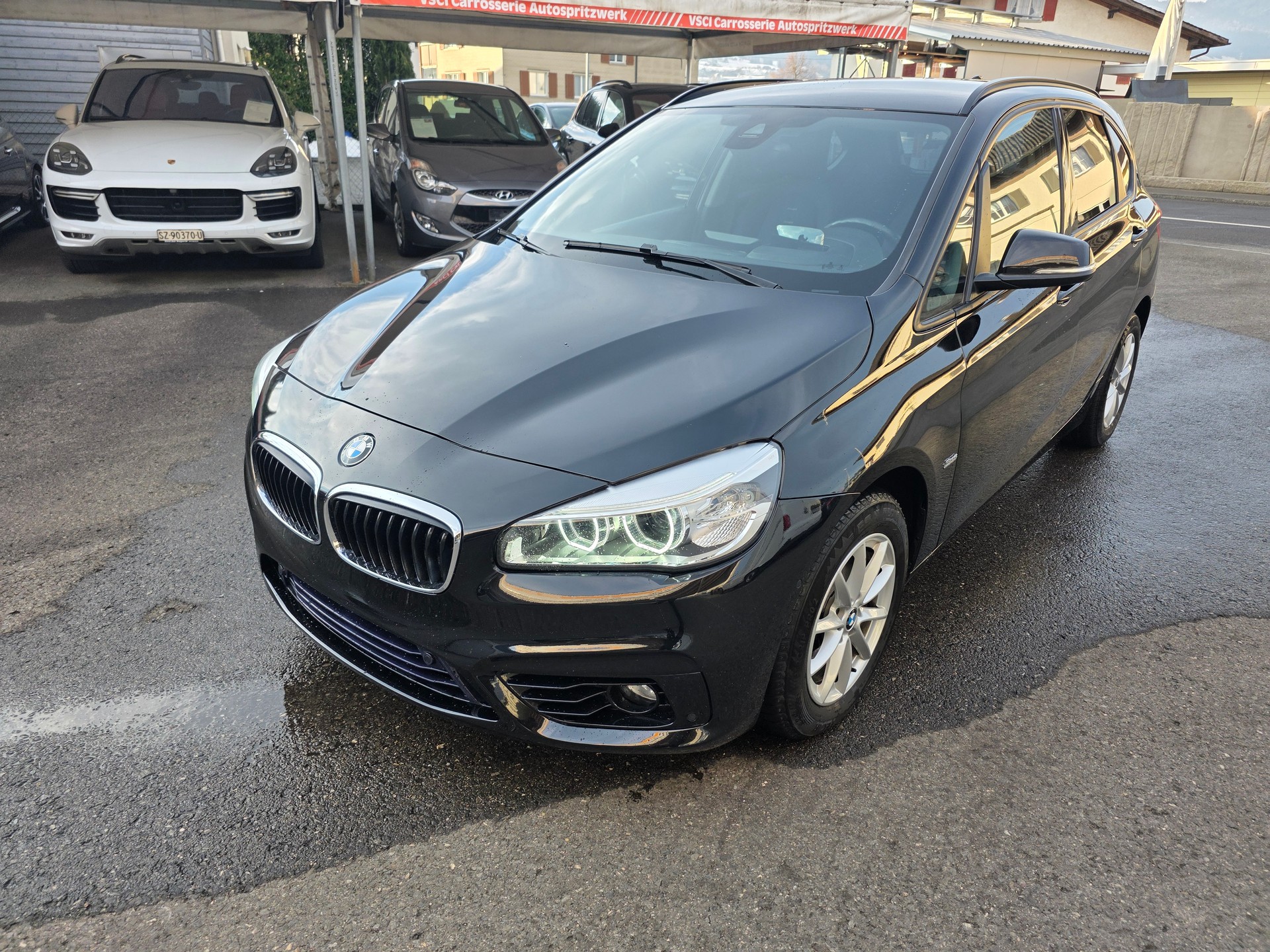 BMW 220d xDrive Active Tourer Sport Line Steptronic-image-0