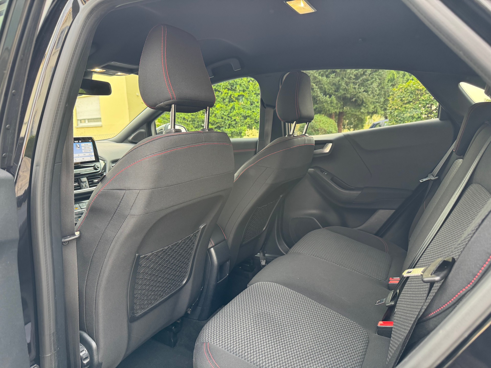 FORD Puma 1.0 EcoBoost ST-Line Design Automat-image-17