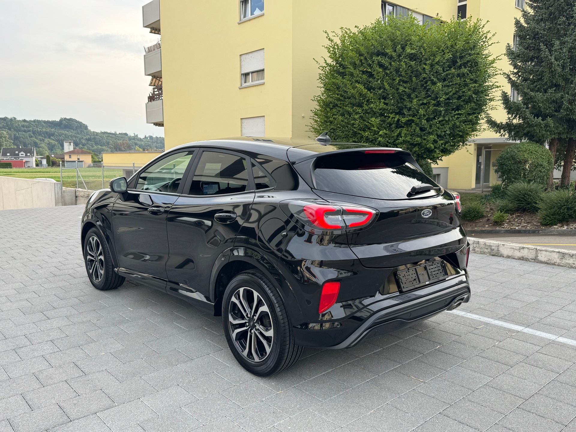 FORD Puma 1.0 EcoBoost ST-Line Design Automat-image-2