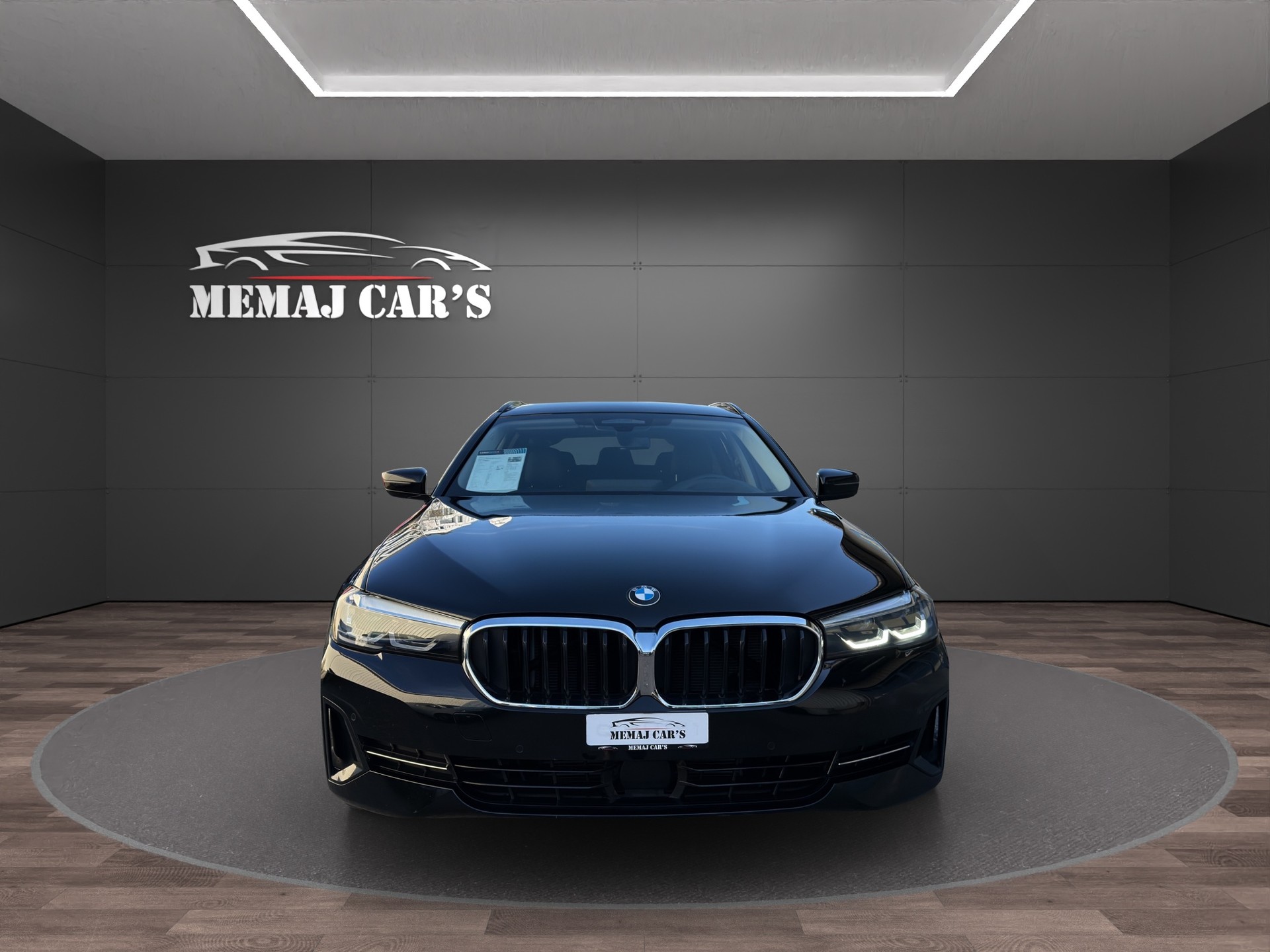 BMW 520d xDrive 48V Touring Fleet Edition Steptronic-image-0