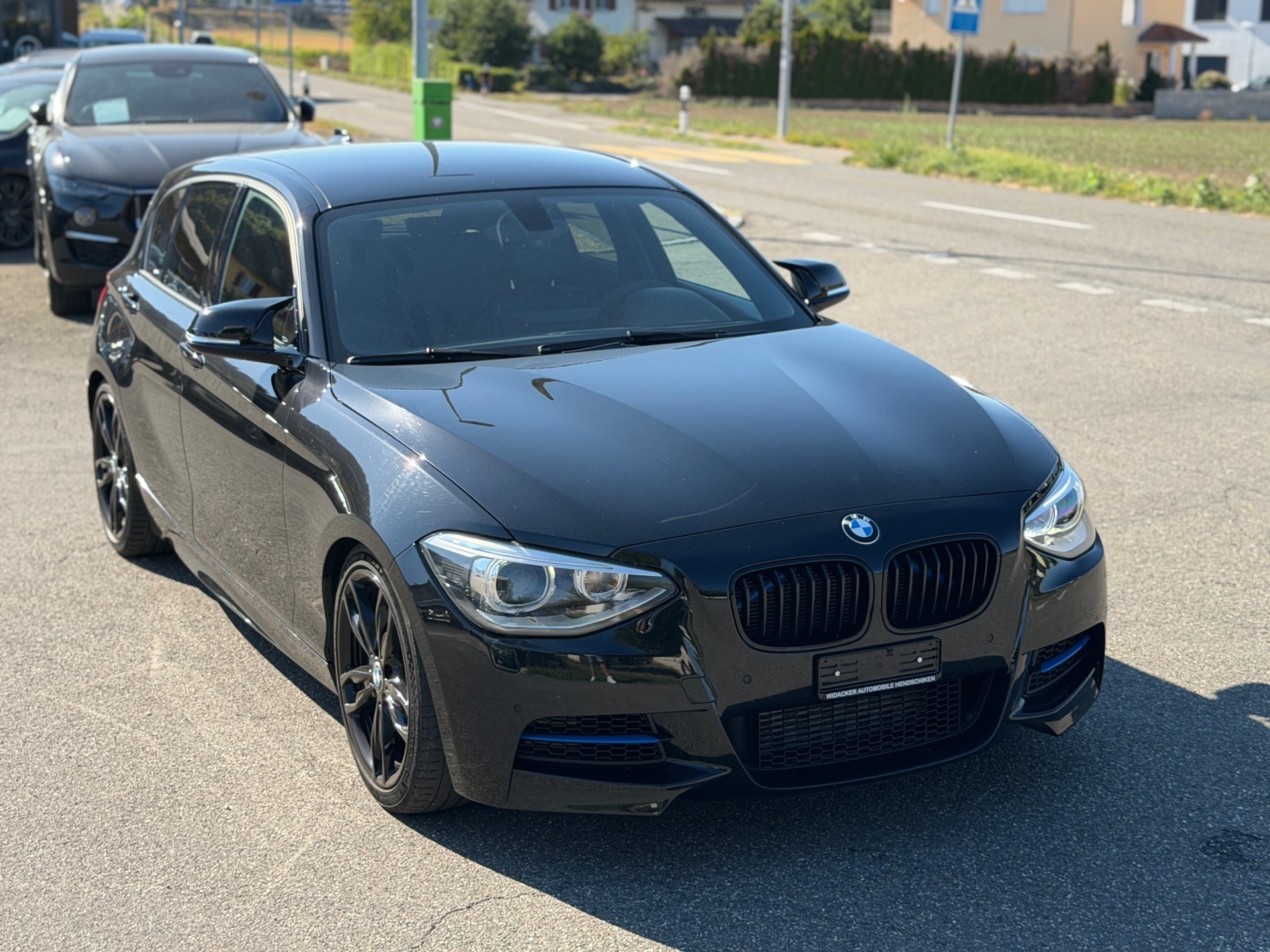 BMW M135i xDrive Steptronic-image-11