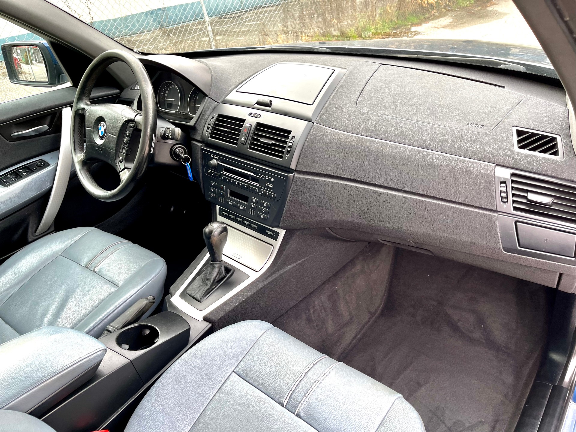 BMW X3 3.0d-image-19
