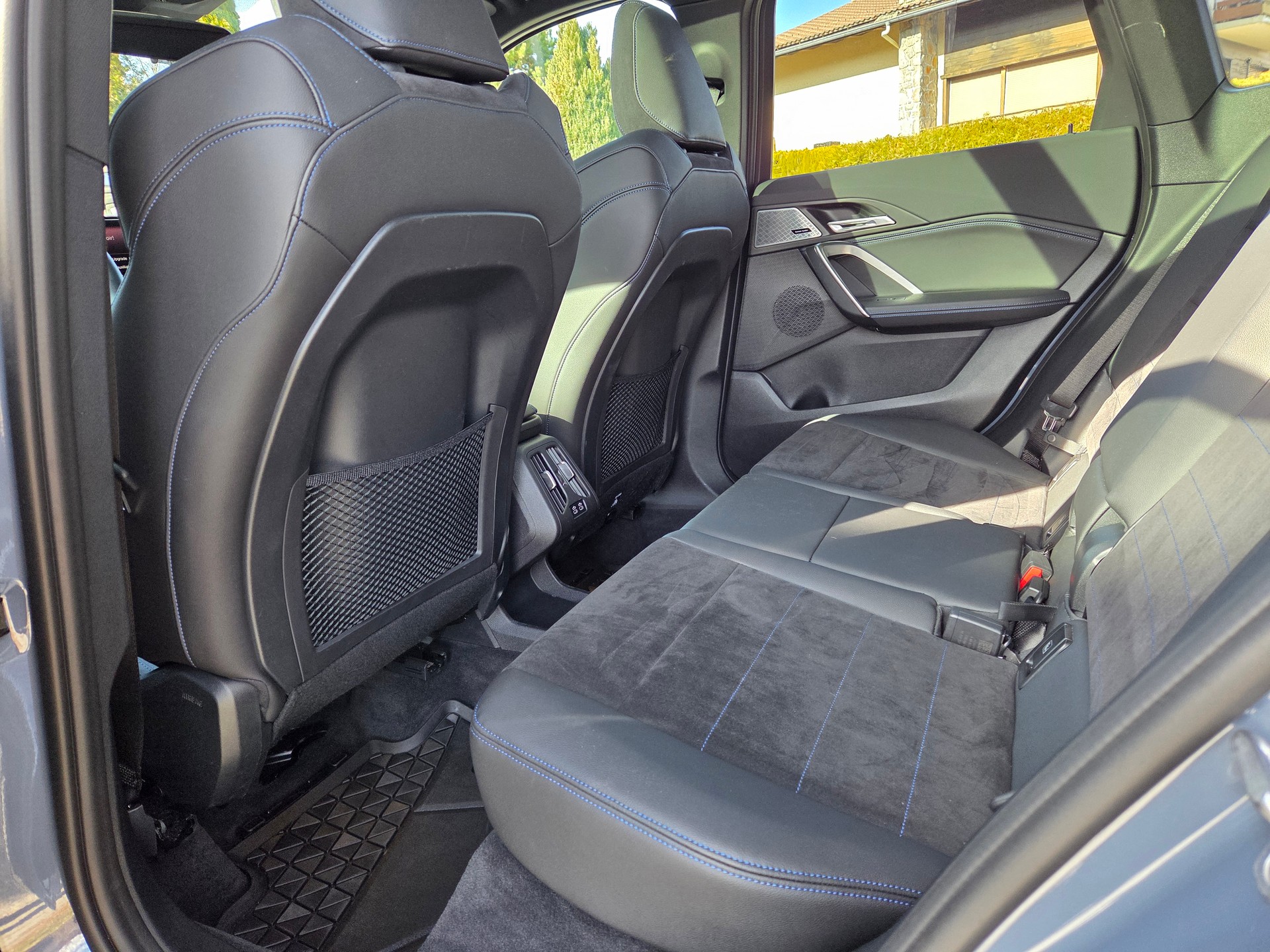 BMW X1 xDrive 23i 48V M Sport-image-5