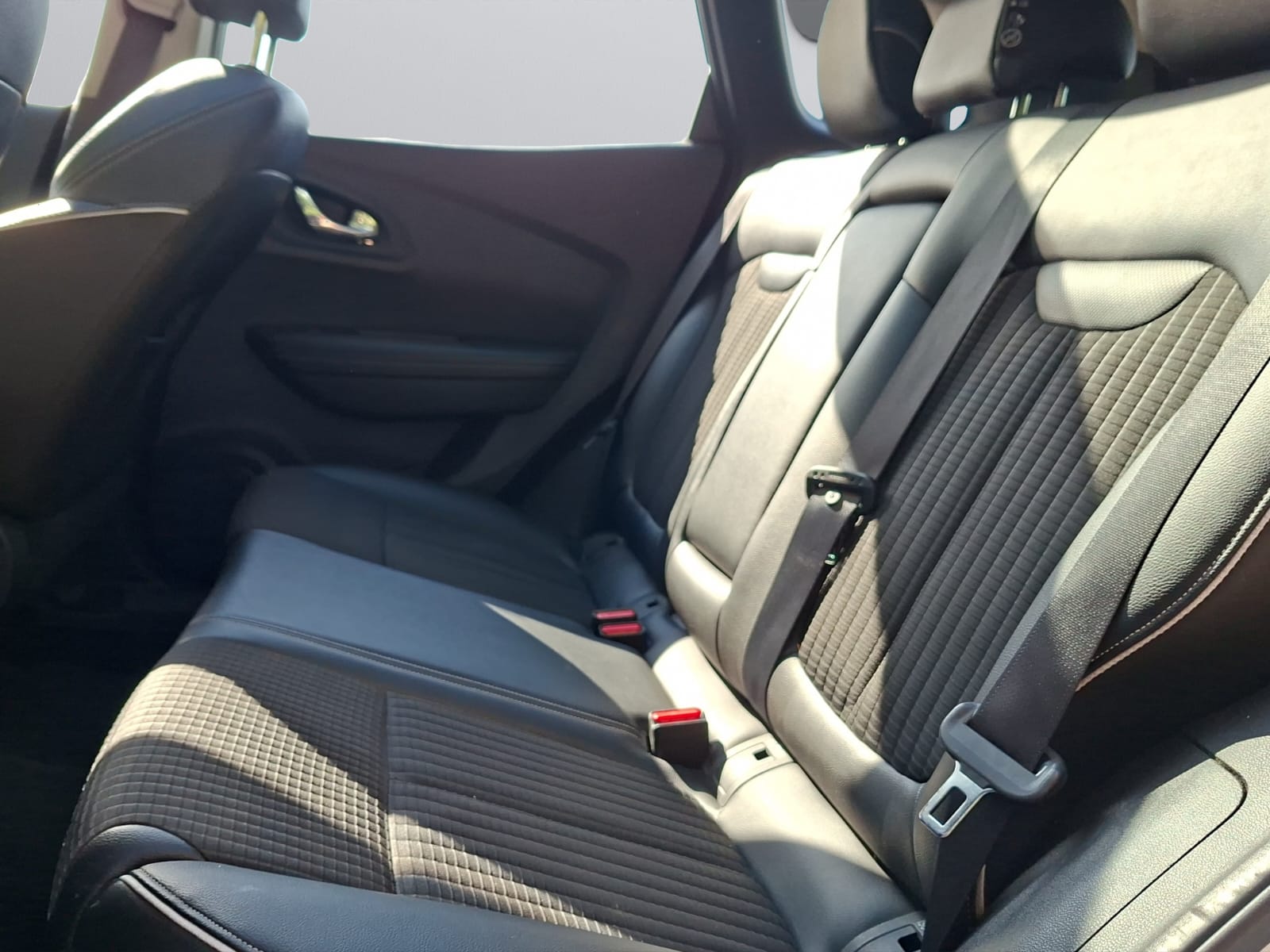 RENAULT Kadjar 1.2 16V Turbo Bose-image-9