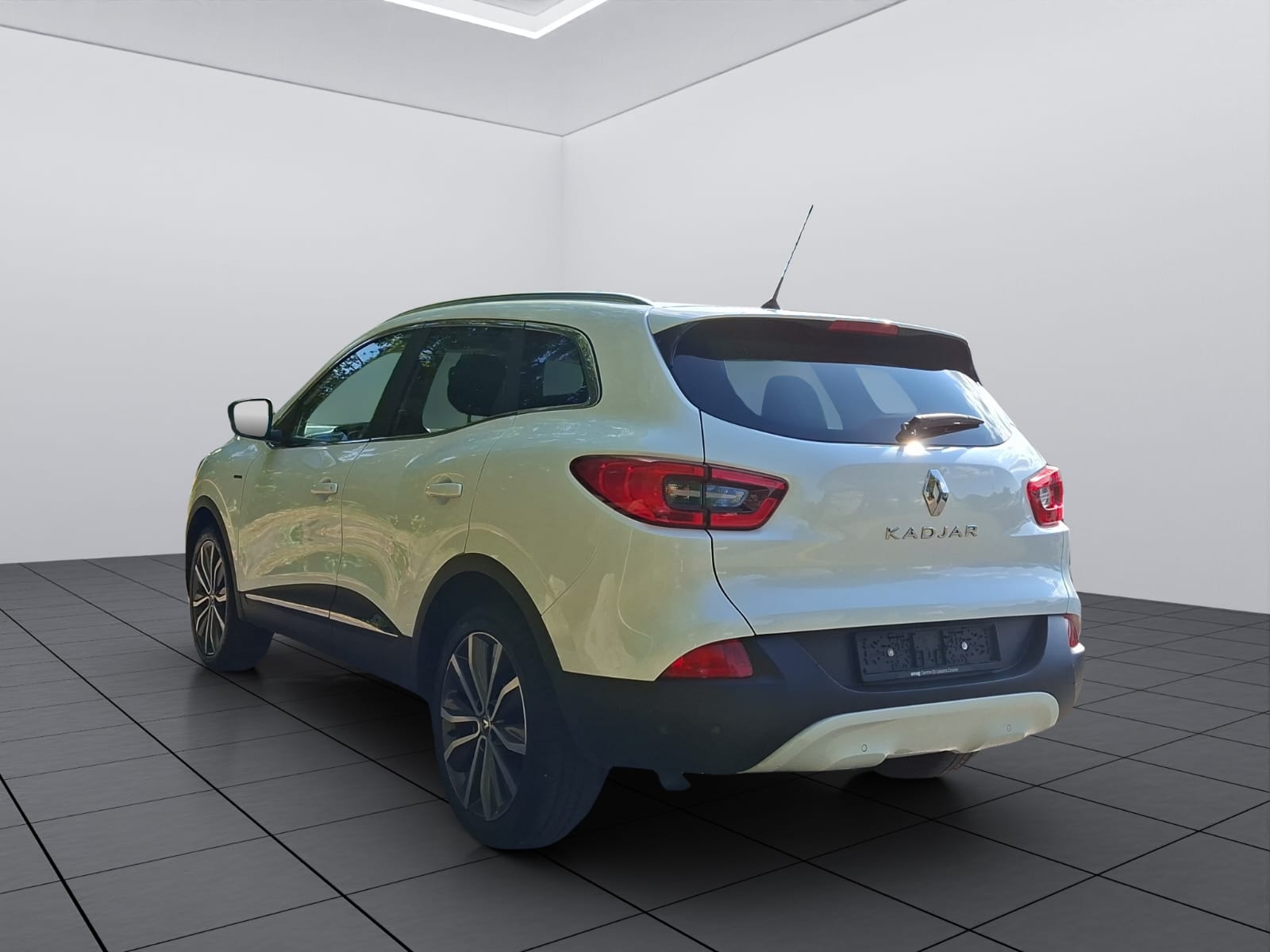 RENAULT Kadjar 1.2 16V Turbo Bose-image-4
