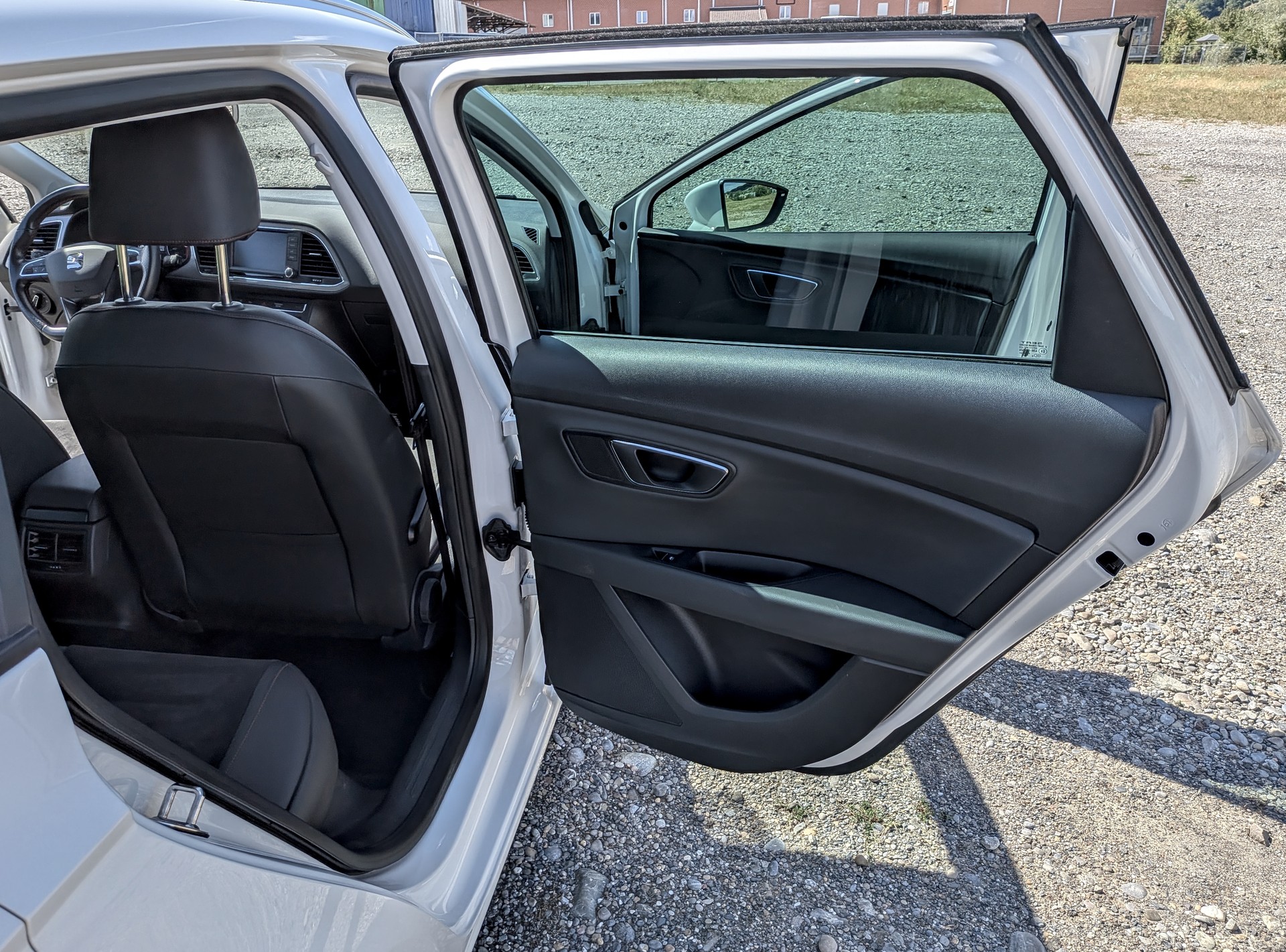 SEAT 1.4 TSI 150 ACT FR Line DSG-image-13