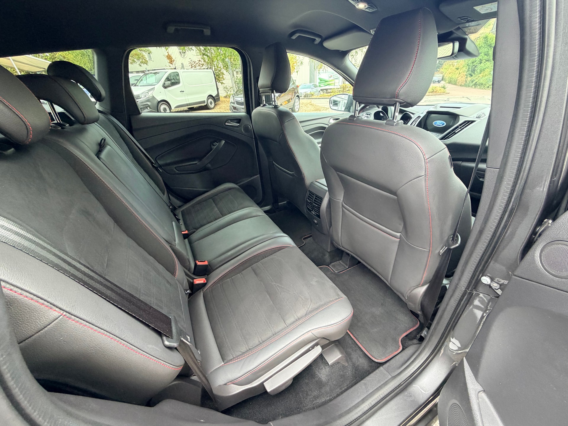FORD Kuga 2.0 SCTi ST Line High 4WD Automatic-image-10
