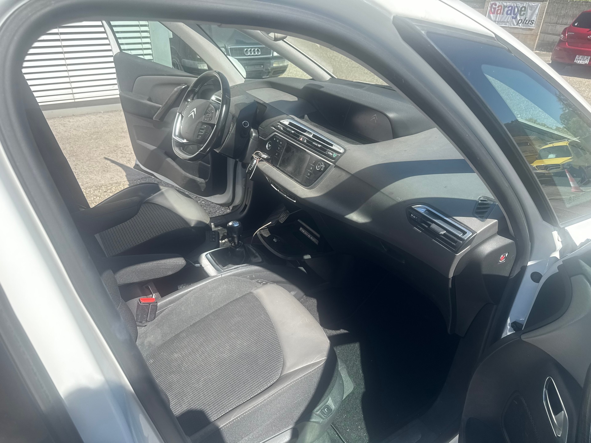 CITROEN C4 Picasso 1.2 Pure Tech Feel Edition-image-14