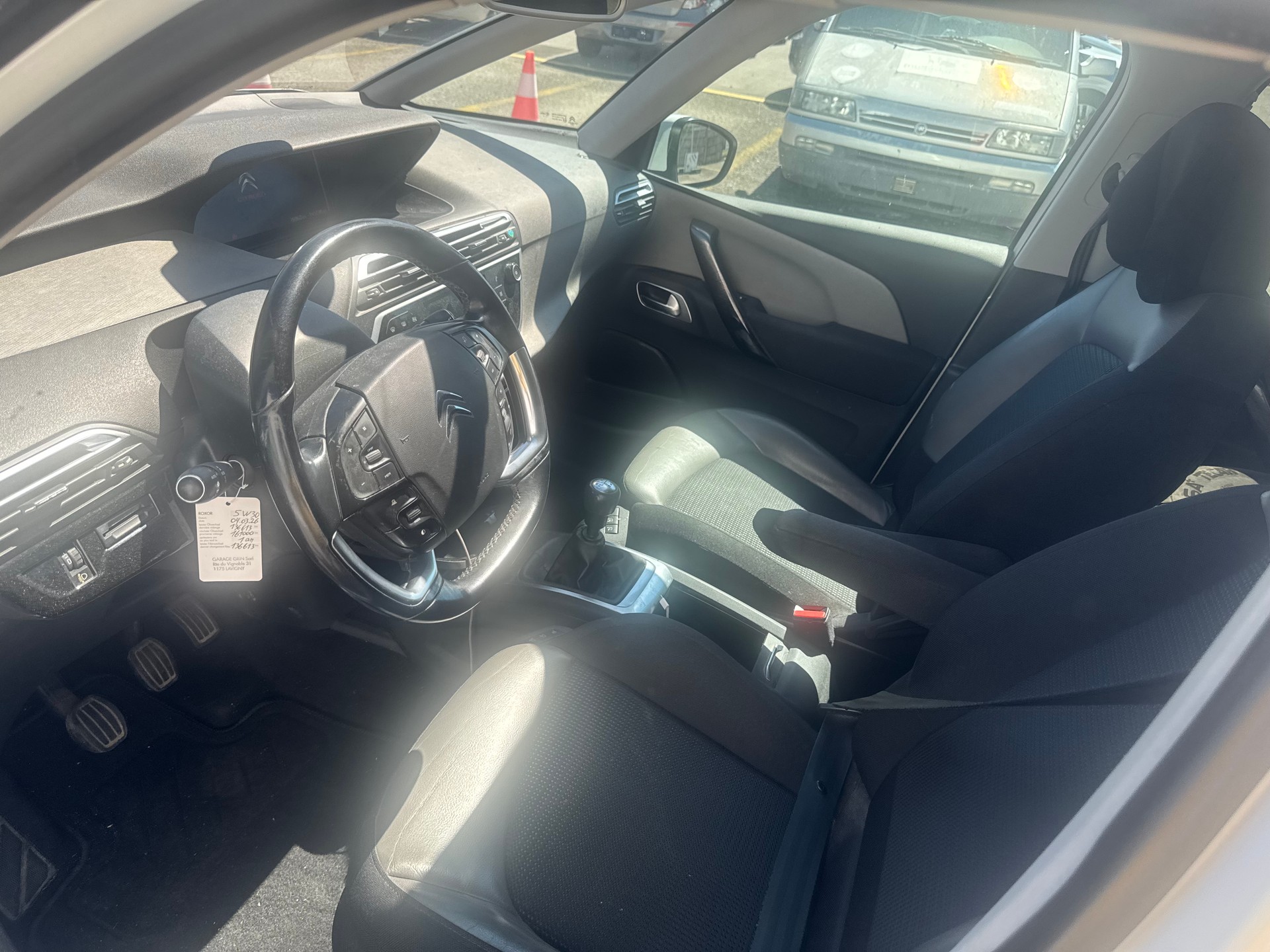 CITROEN C4 Picasso 1.2 Pure Tech Feel Edition-image-13