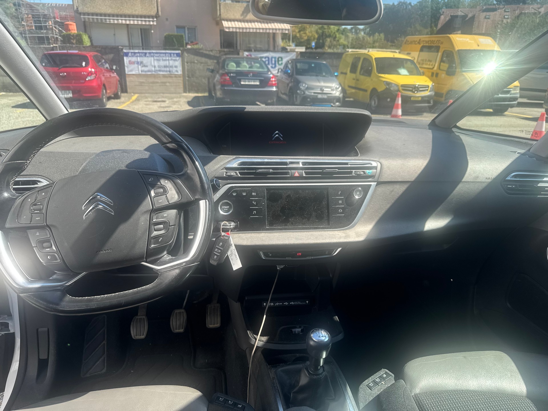 CITROEN C4 Picasso 1.2 Pure Tech Feel Edition-image-12