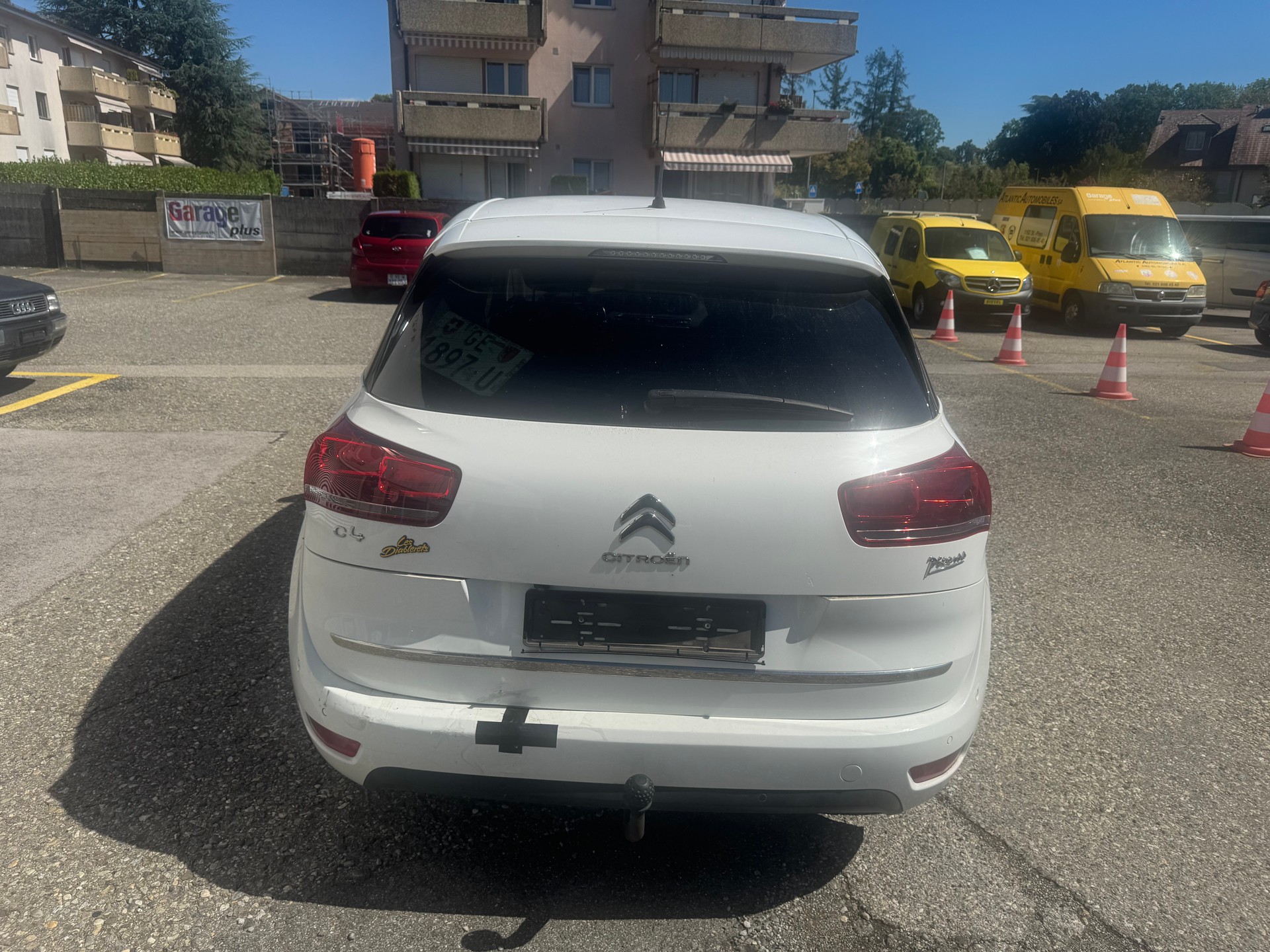 CITROEN C4 Picasso 1.2 Pure Tech Feel Edition-image-4