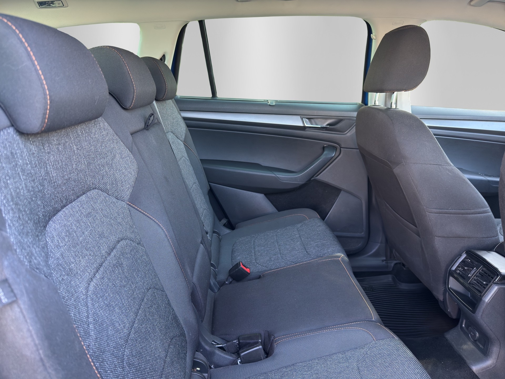 SKODA Kodiaq 2.0 TDI Clever DSG 4x4-image-15