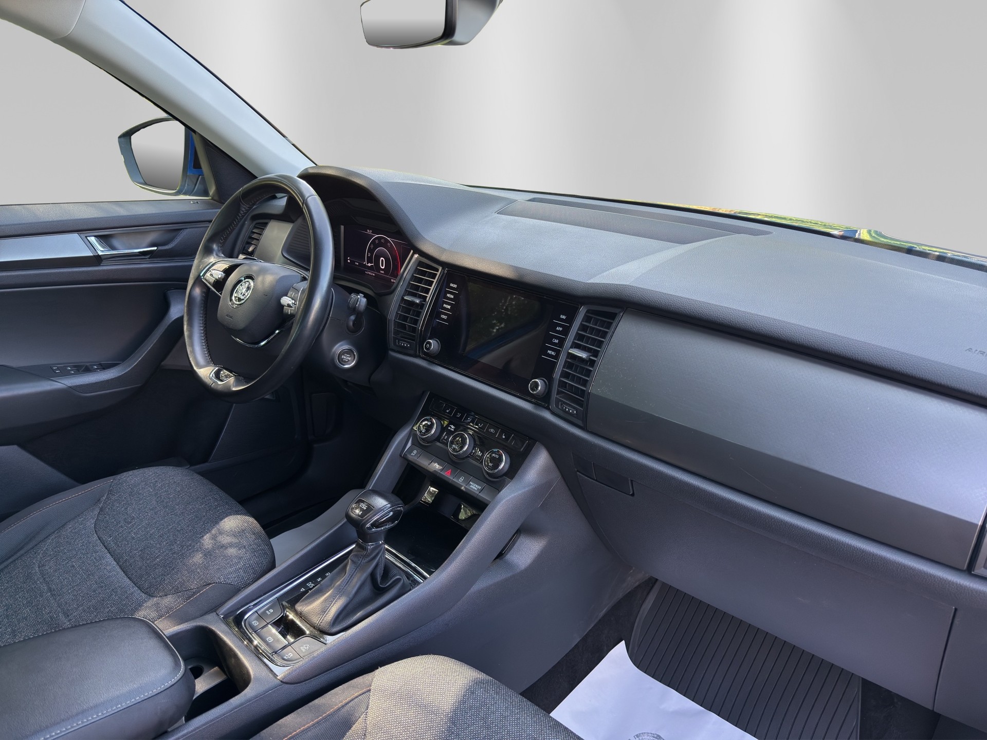 SKODA Kodiaq 2.0 TDI Clever DSG 4x4-image-13