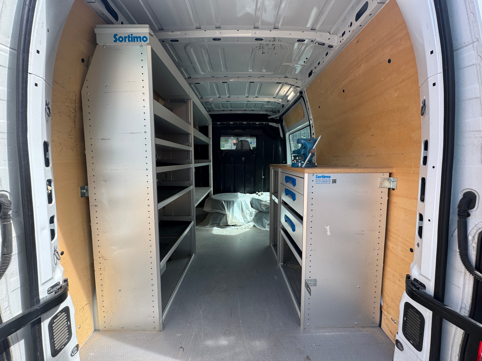 RENAULT Master T33 2.3dCi 130 L2H2 **Anhängerkupplung**Klima**3Sitzer**Mit Werkstatt-Einrichtung**-image-12