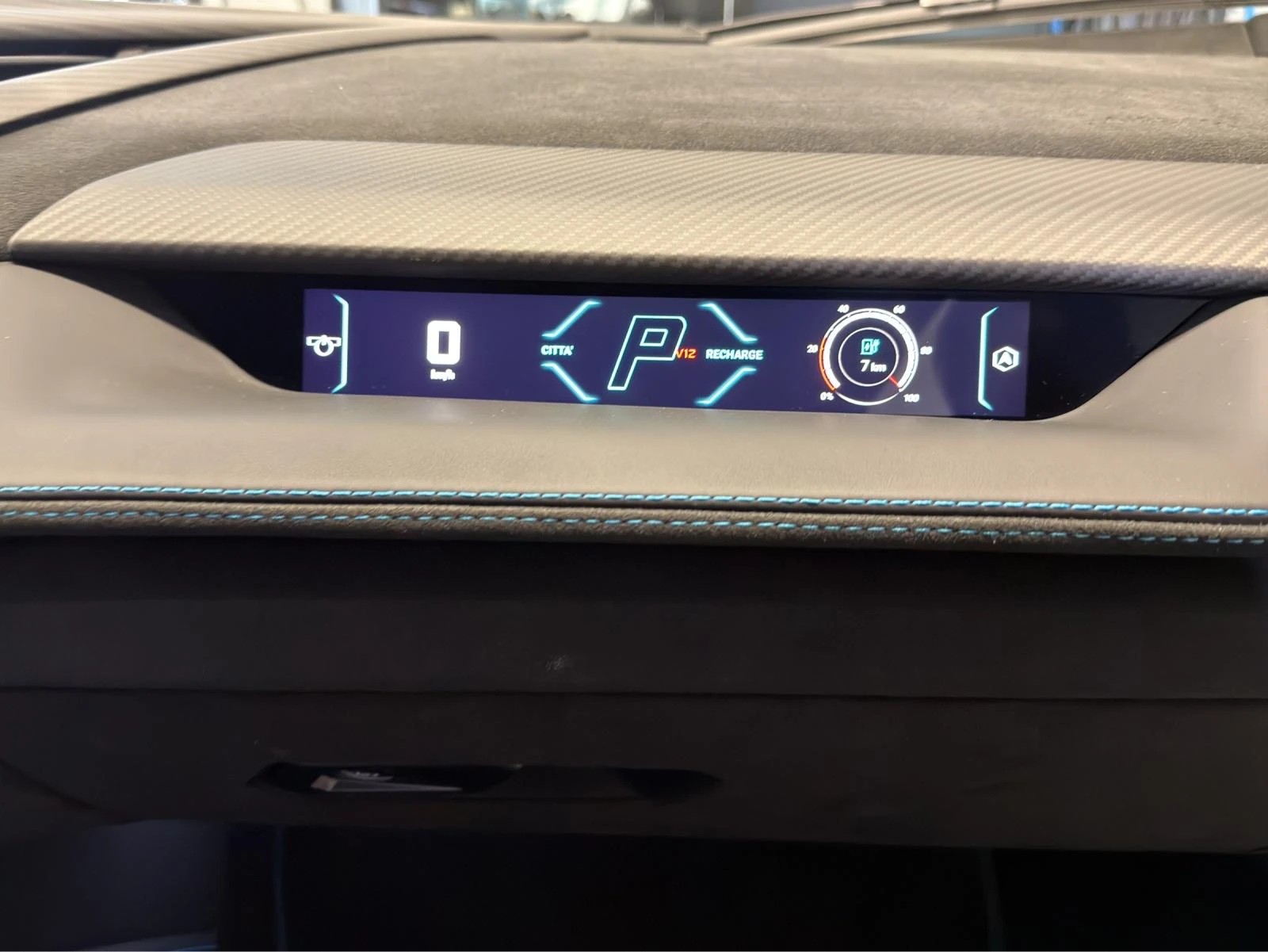 LAMBORGHINI REVUELTO-image-14