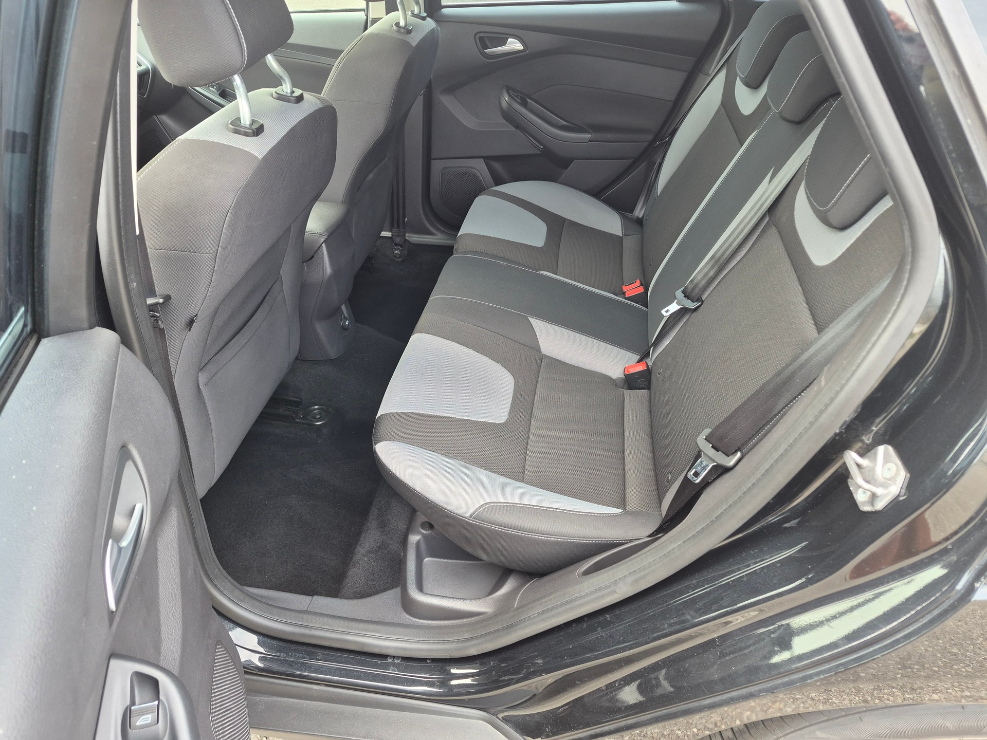 FORD Focus 1.6 SCTi Carving-image-6