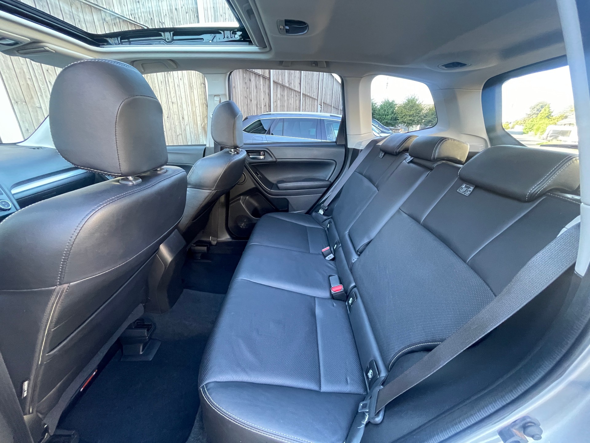 SUBARU Forester 2.0XT Luxury Lineartronic-image-19