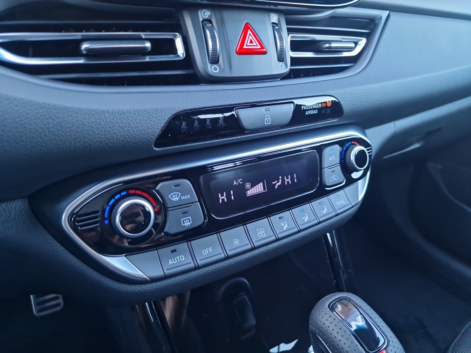 HYUNDAI i30 Wagon 1.5 T-GDi N Line 48V MH DCT-image-18