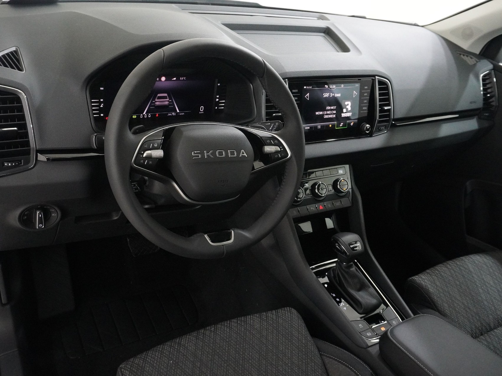 SKODA Karoq 2.0 TDI Selection-Lodge 4x4 DSG-image-7
