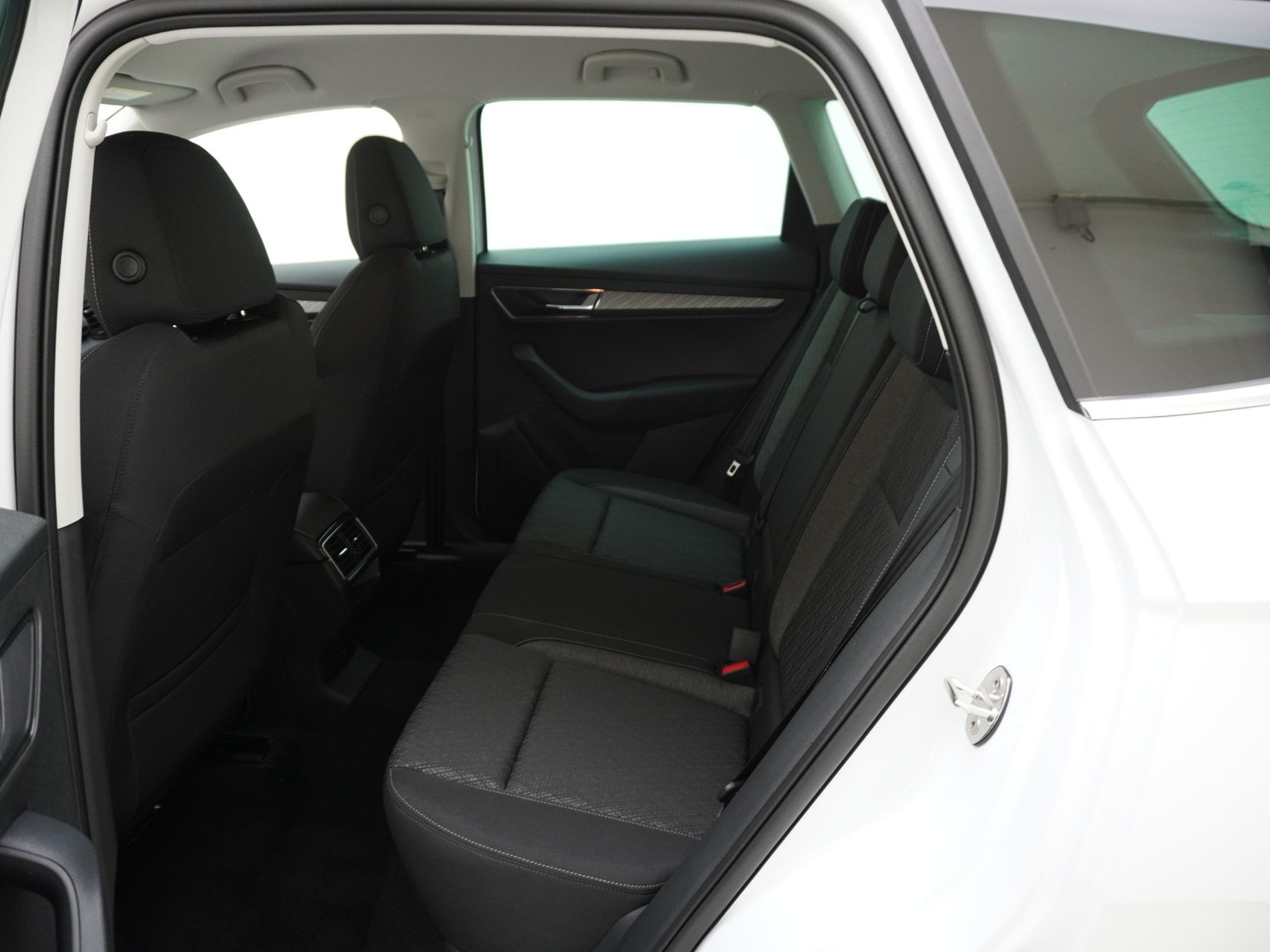 SKODA Karoq 2.0 TDI Selection-Lodge 4x4 DSG-image-10