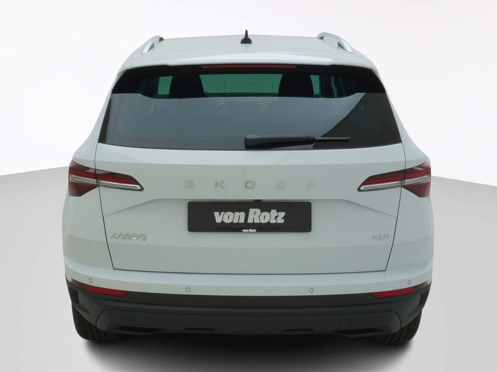 SKODA Karoq 2.0 TDI Selection-Lodge 4x4 DSG-image-2