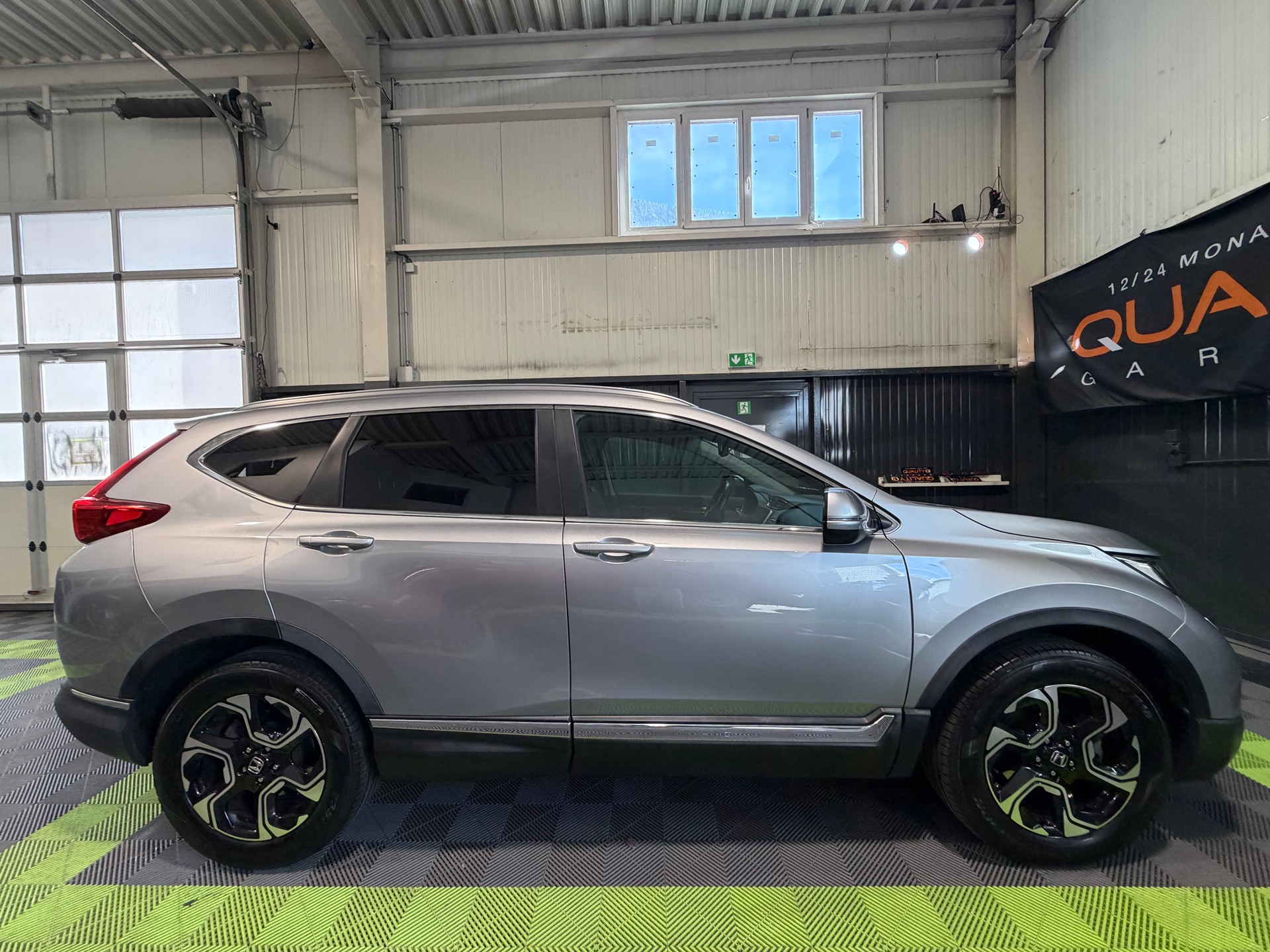 HONDA CR-V 1.5 i-VTEC Lifestyle 7 Plätze 4WD Automatic-image-2