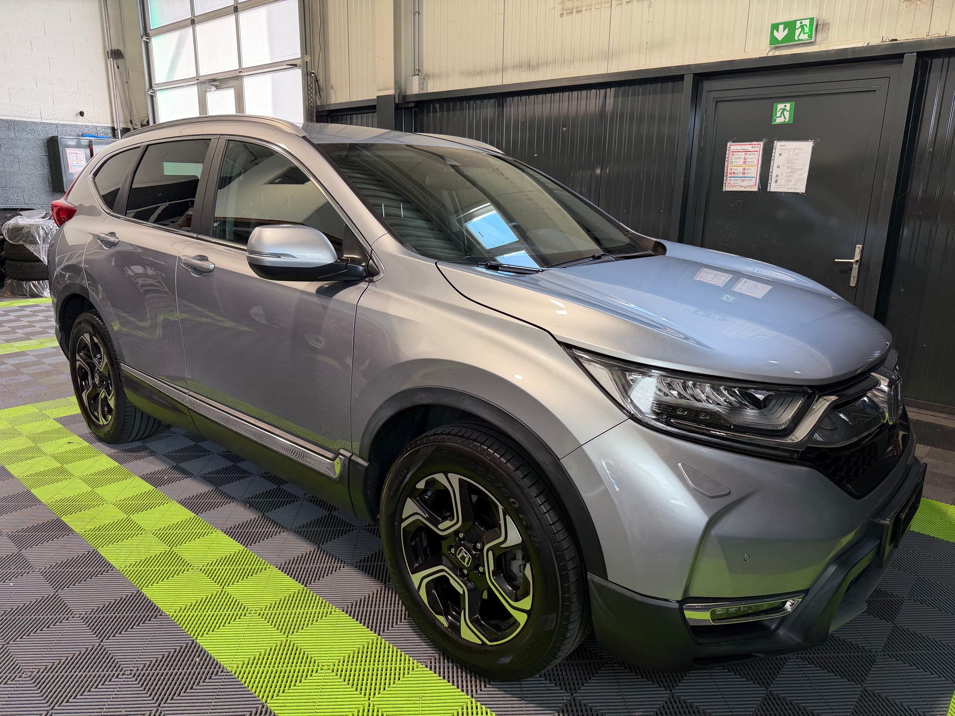 HONDA CR-V 1.5 i-VTEC Lifestyle 7 Plätze 4WD Automatic-image-1
