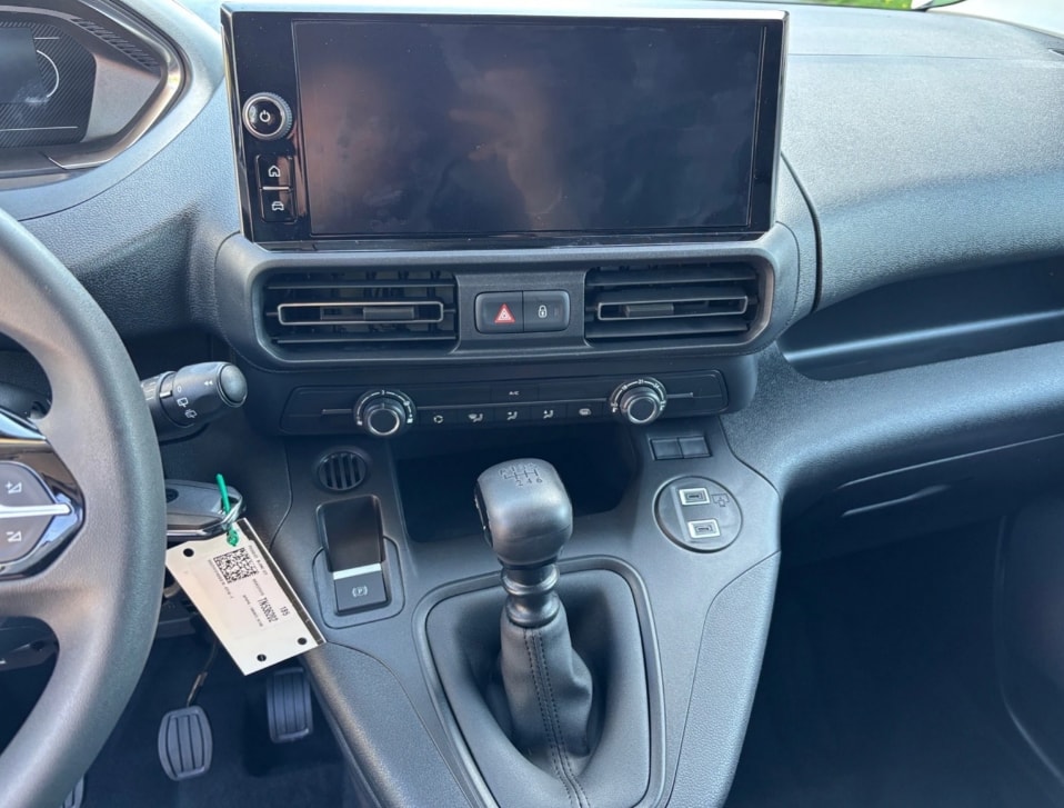 PEUGEOT Partner 1.5 Blue HDi Standard 650kg-image-9