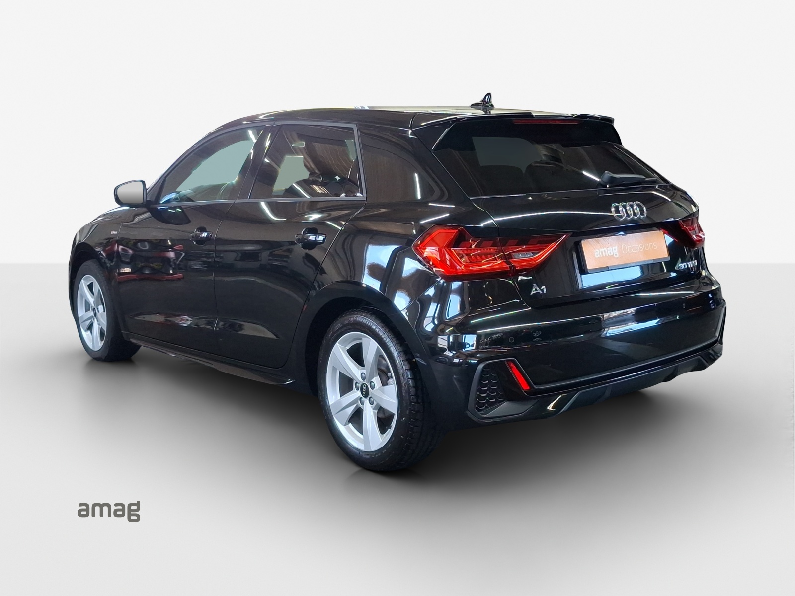 AUDI A1 Sportback 30 TFSI S Line Attraction S-tronic-image-2