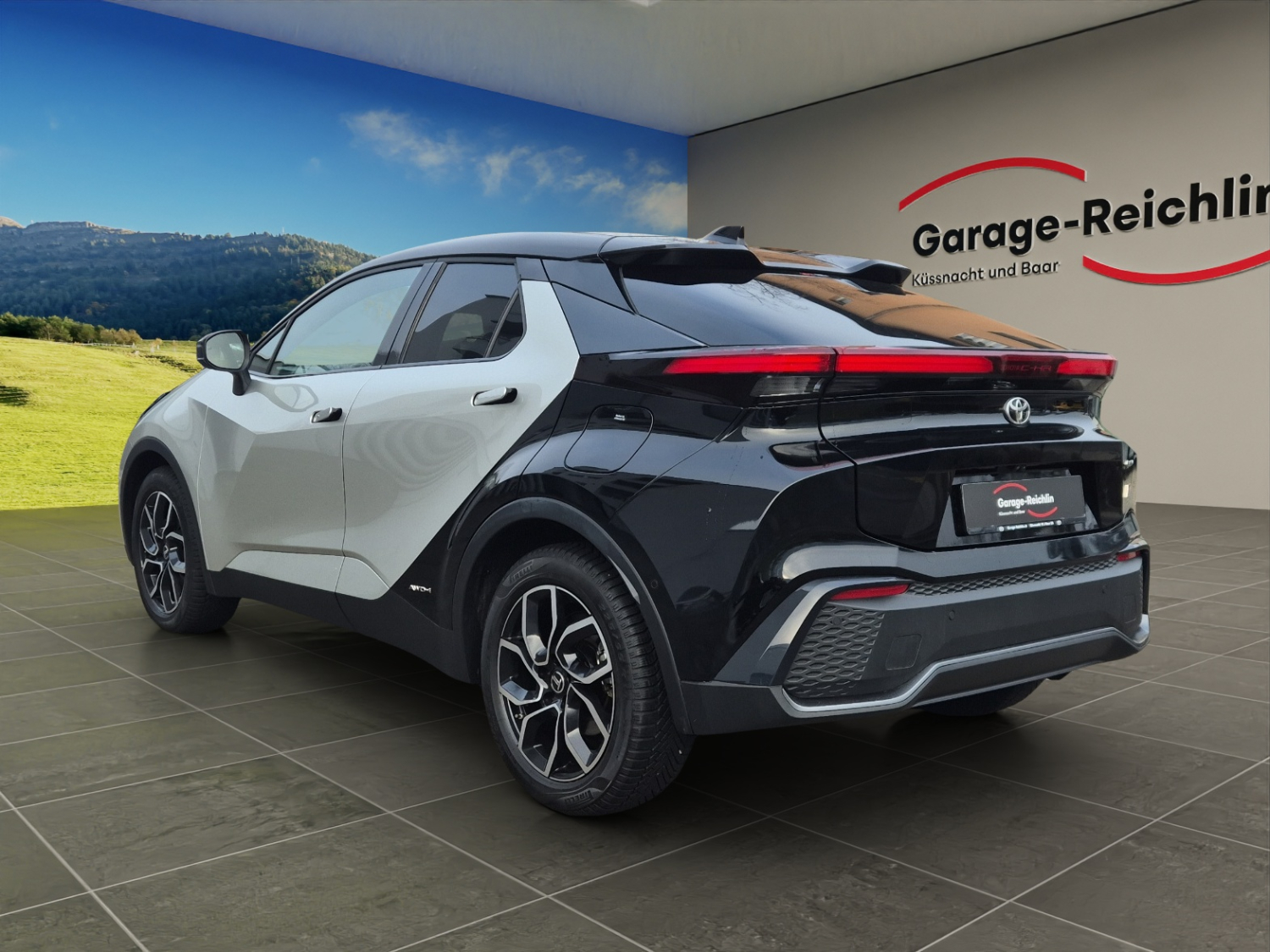TOYOTA C-HR 2.0 HEV GR Sport Premiere 4x4-image-2