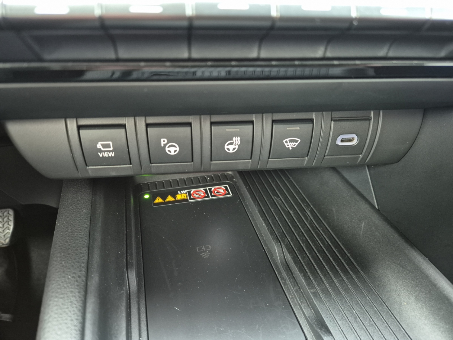 TOYOTA C-HR 2.0 HEV GR Sport Premiere 4x4-image-18
